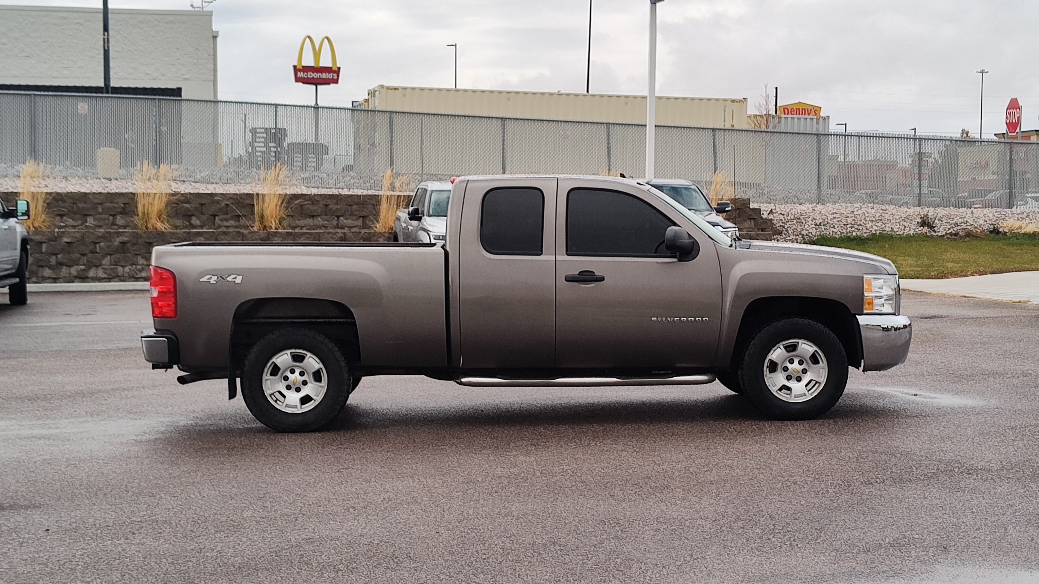 2013 Chevrolet Silverado 1500 LT 4WD Ext Cab 143.5 23