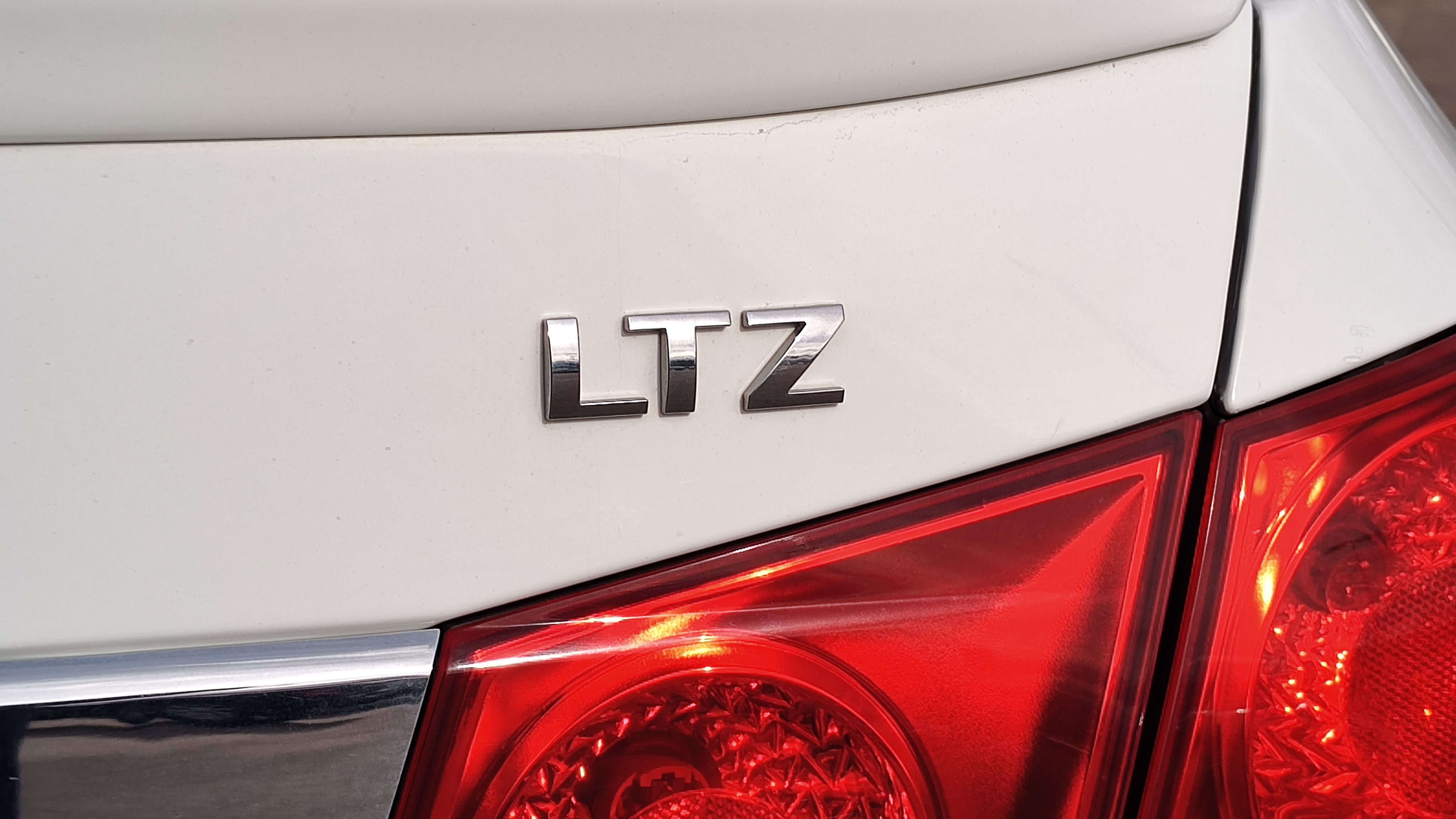 2015 Chevrolet Cruze LTZ 23