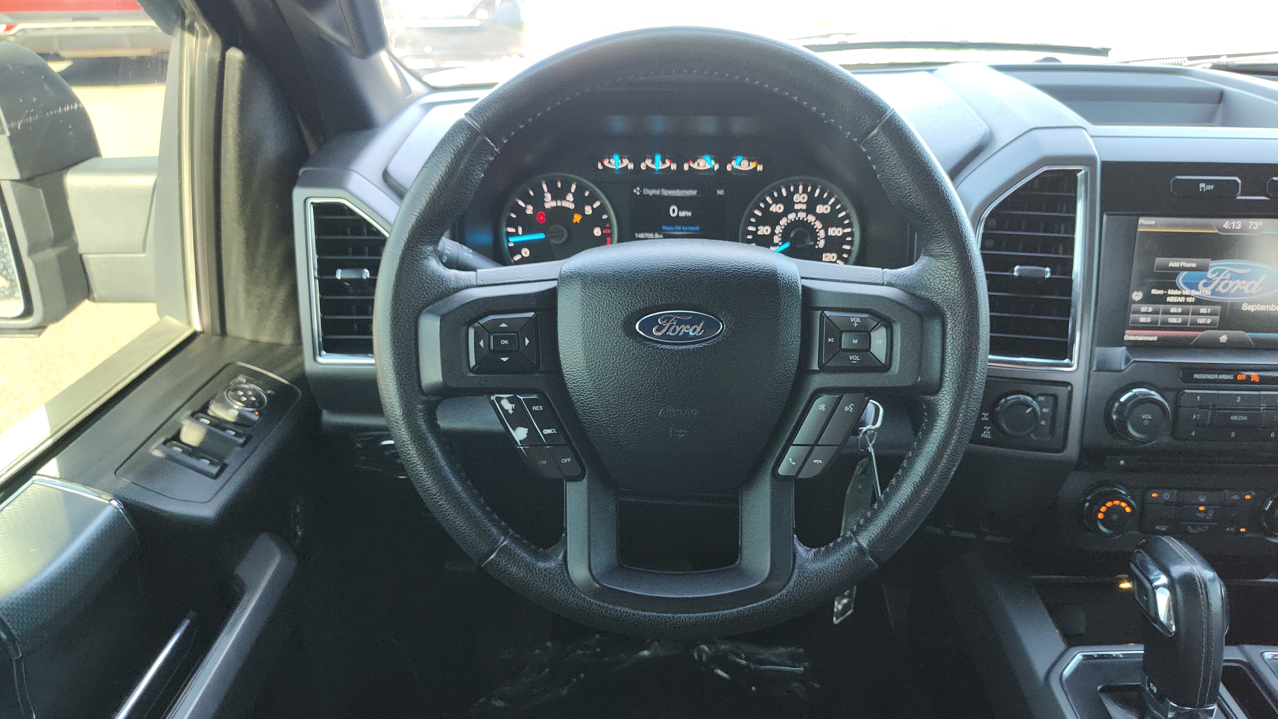 2015 Ford F-150 XLT 4WD SuperCab 145 15