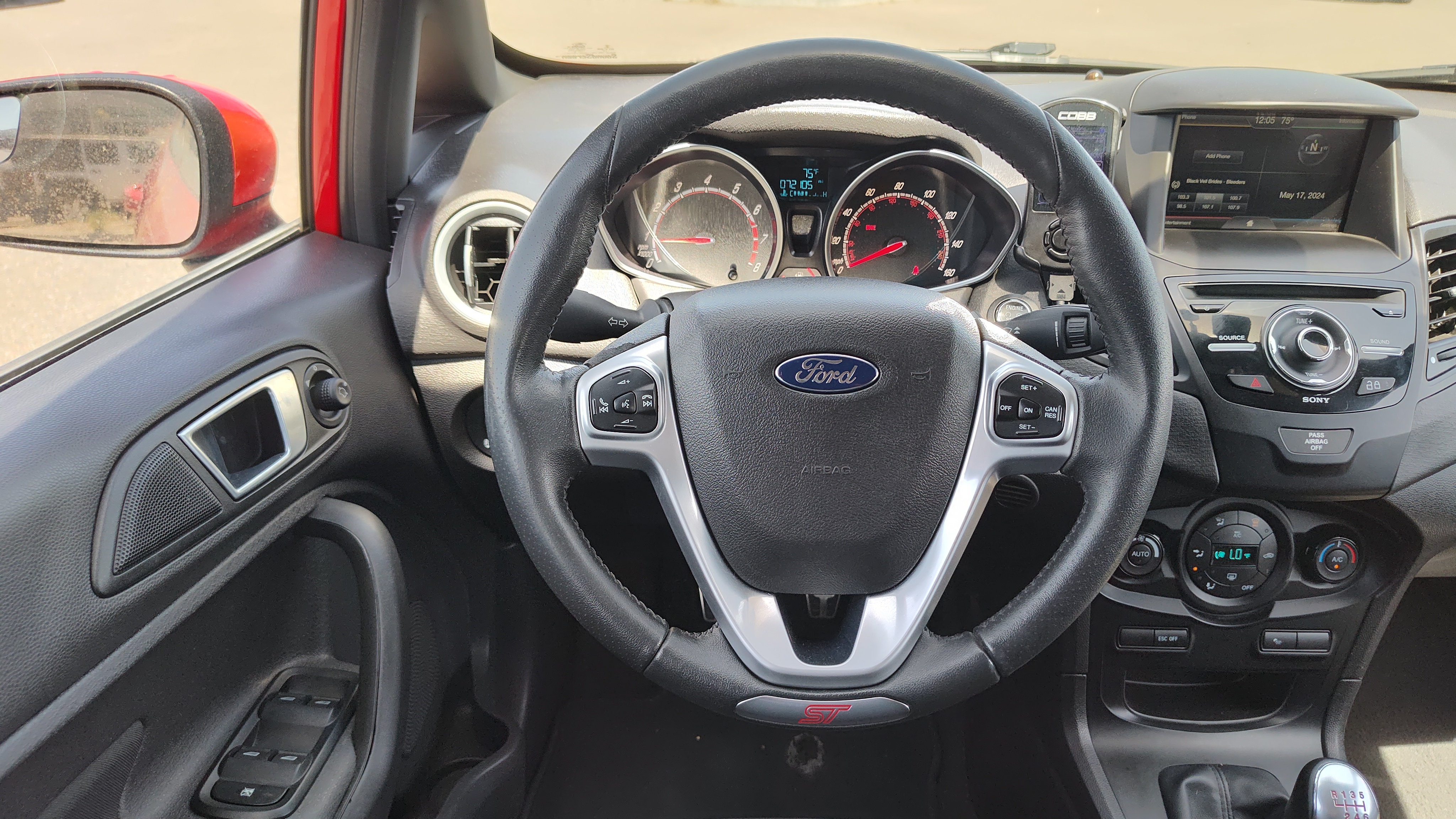 2015 Ford Fiesta ST 15