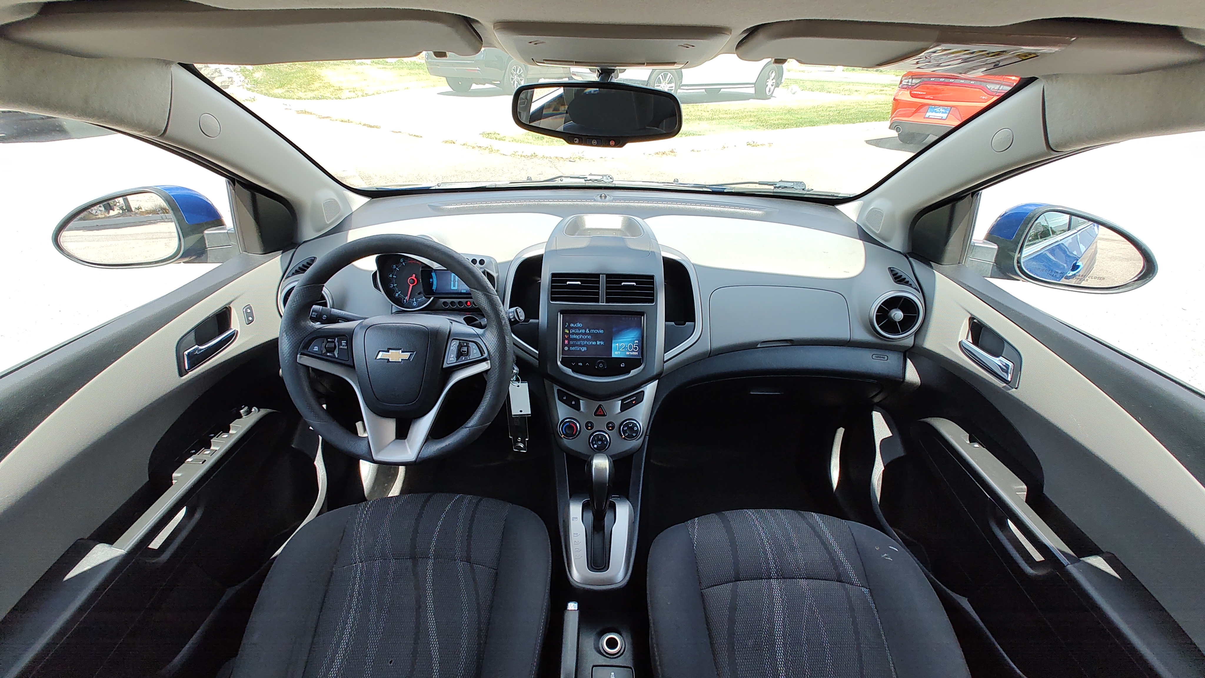 2016 Chevrolet Sonic LT 10