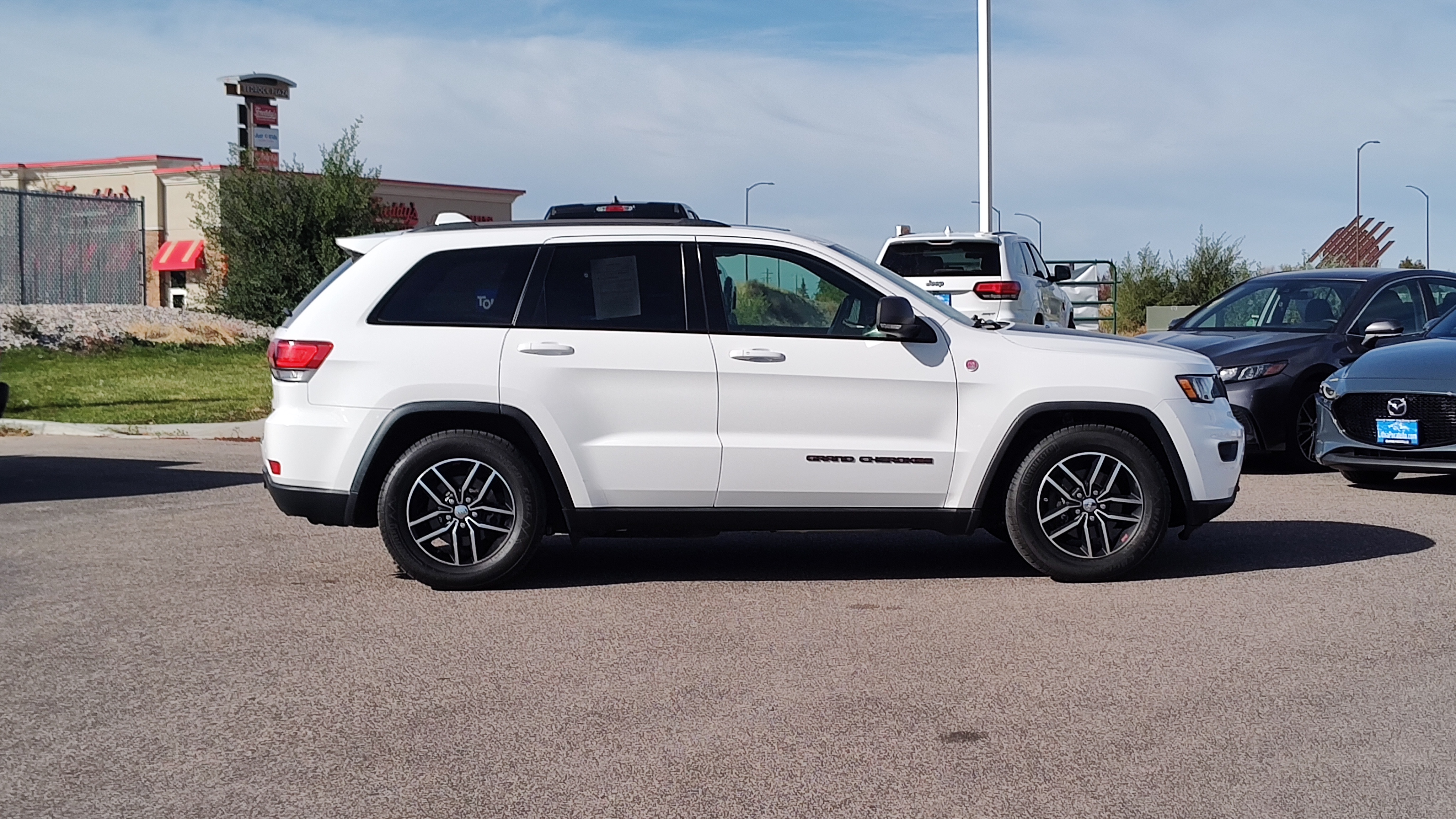 2017 Jeep Grand Cherokee Trailhawk 26