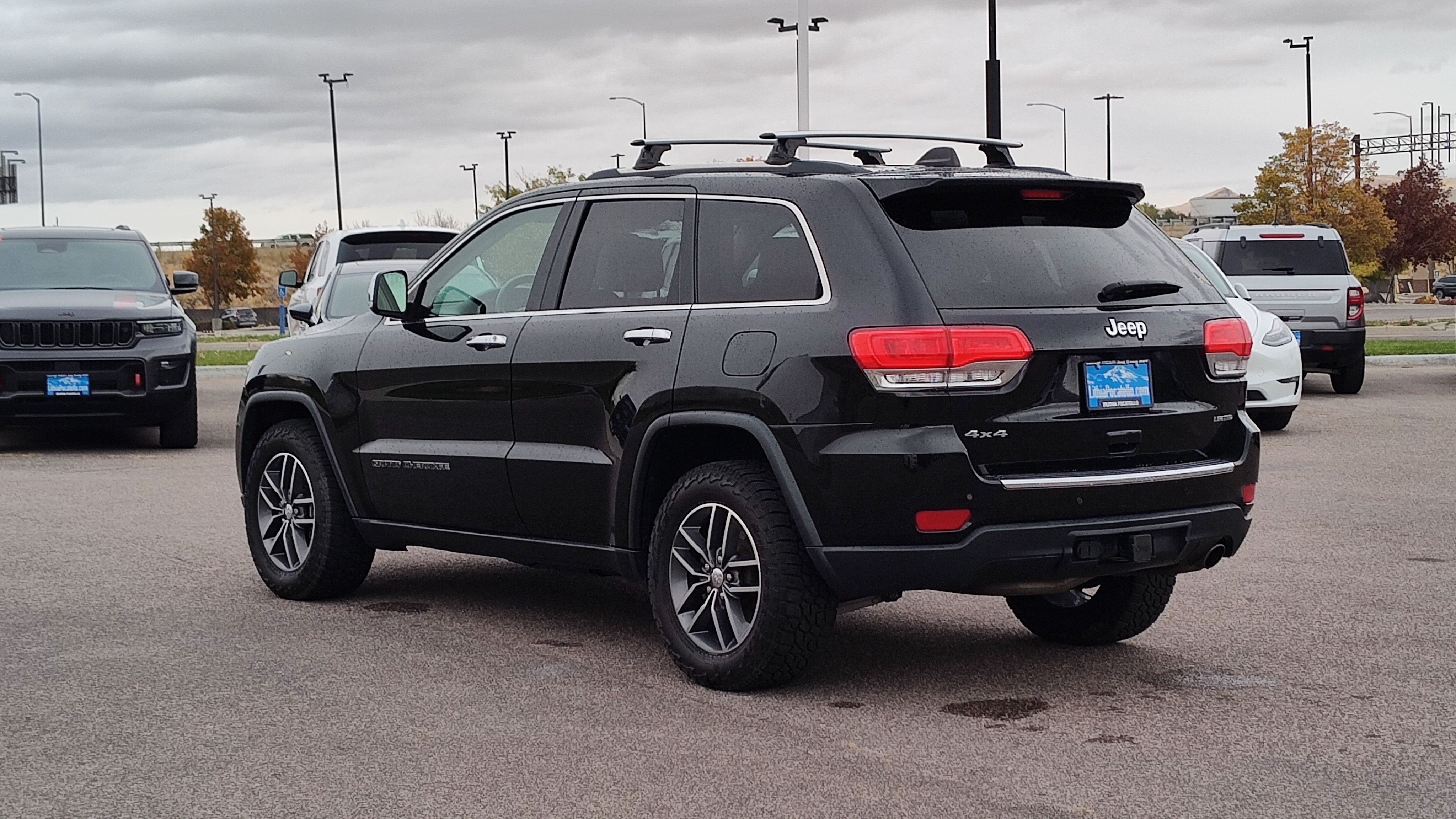 2017 Jeep Grand Cherokee Limited 3