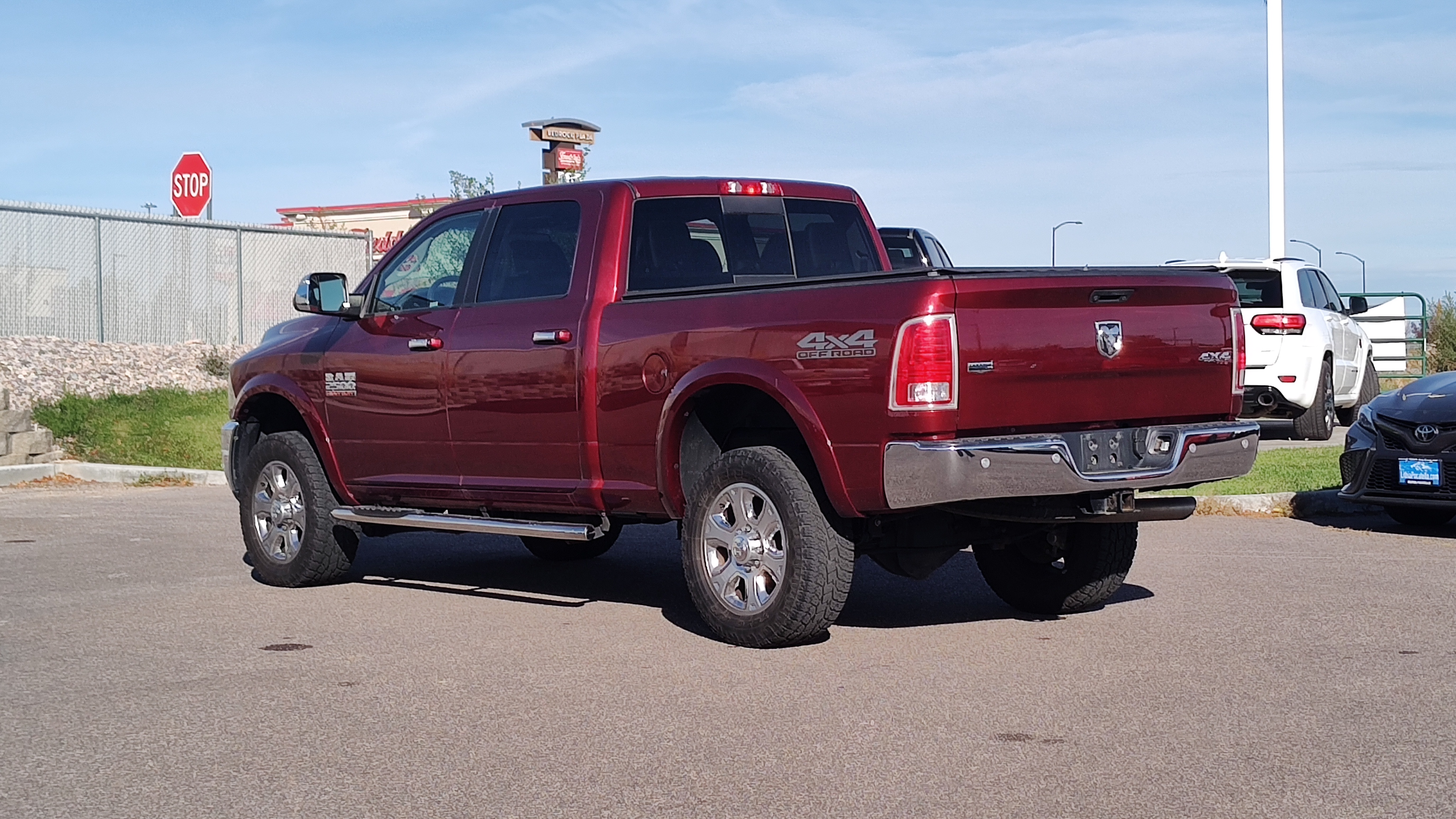 2017 Ram 2500 Laramie 4x4 Crew Cab 64 Box 4