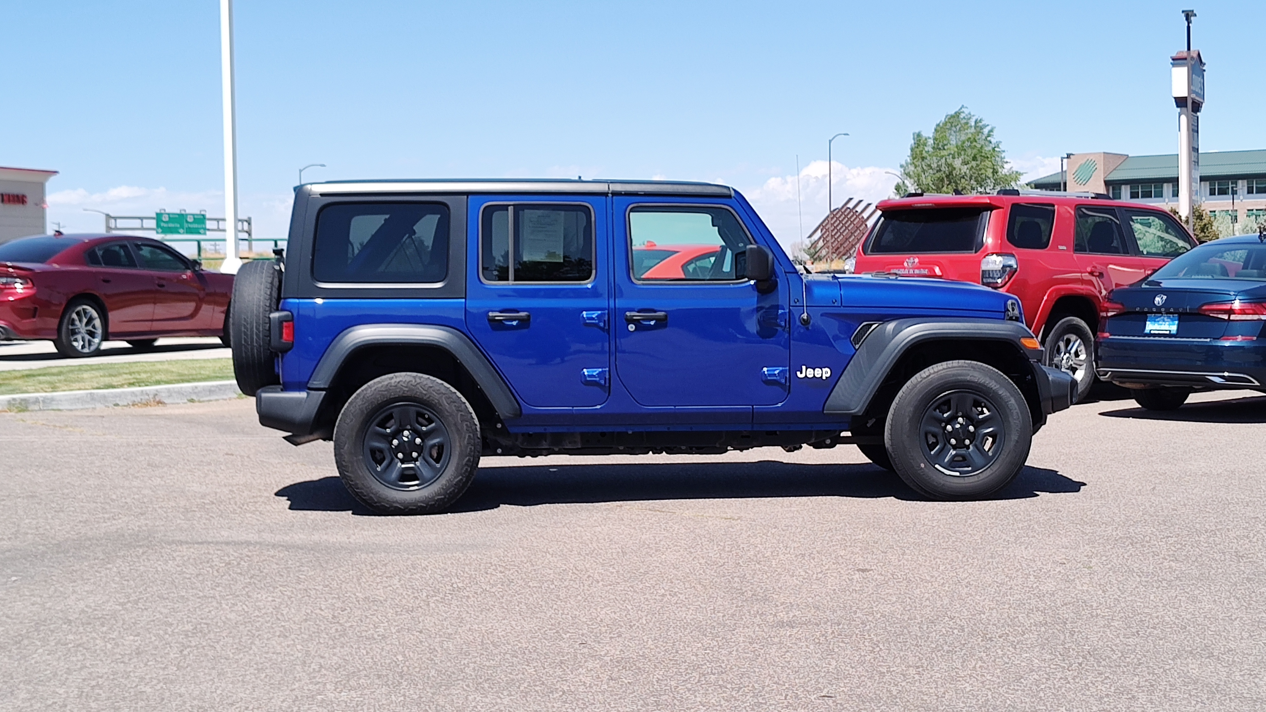 2018 Jeep Wrangler Unlimited Sport 23