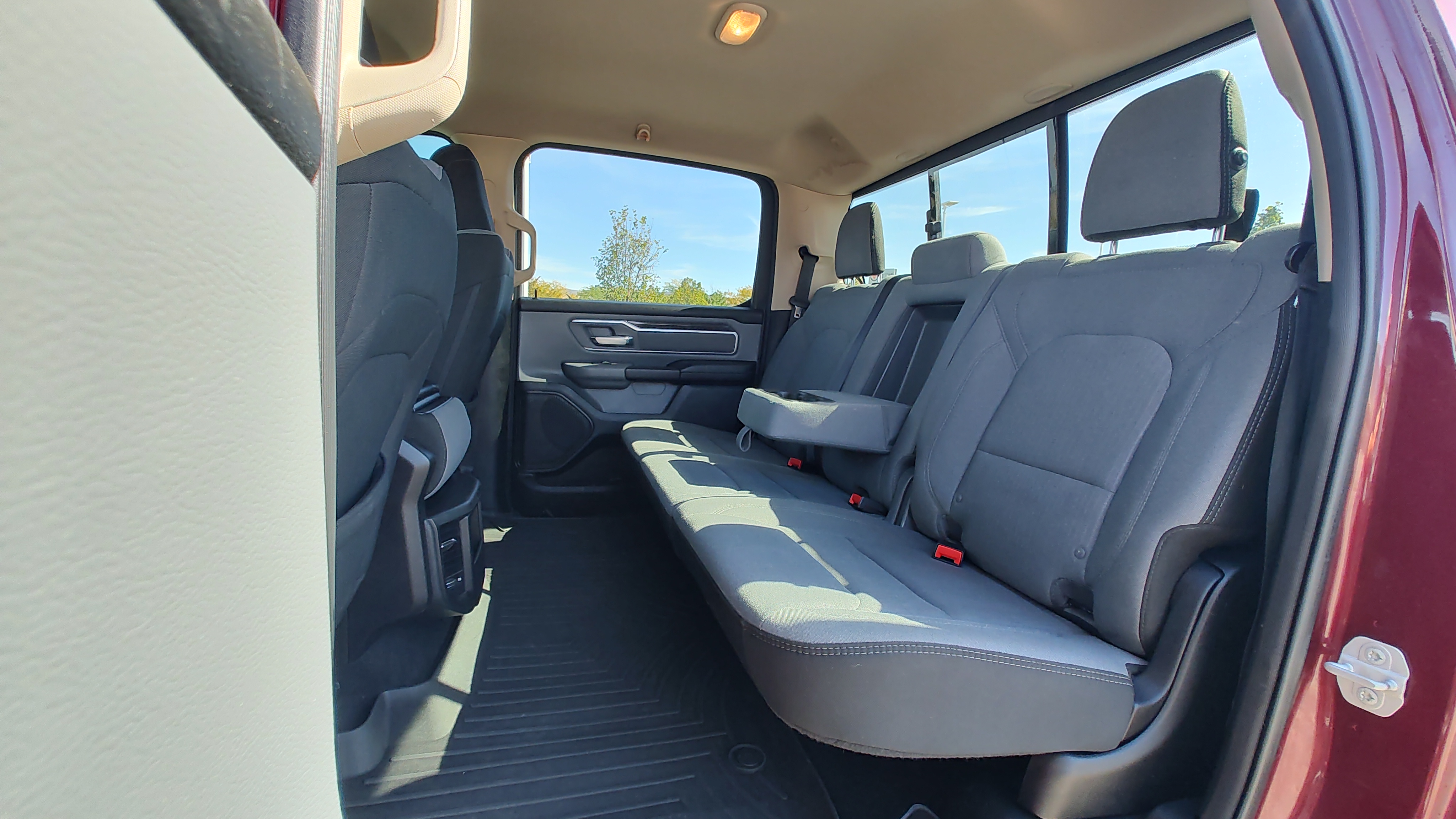 2019 Ram 1500 Big Horn/Lone Star 4x4 Crew Cab 57 Box 13