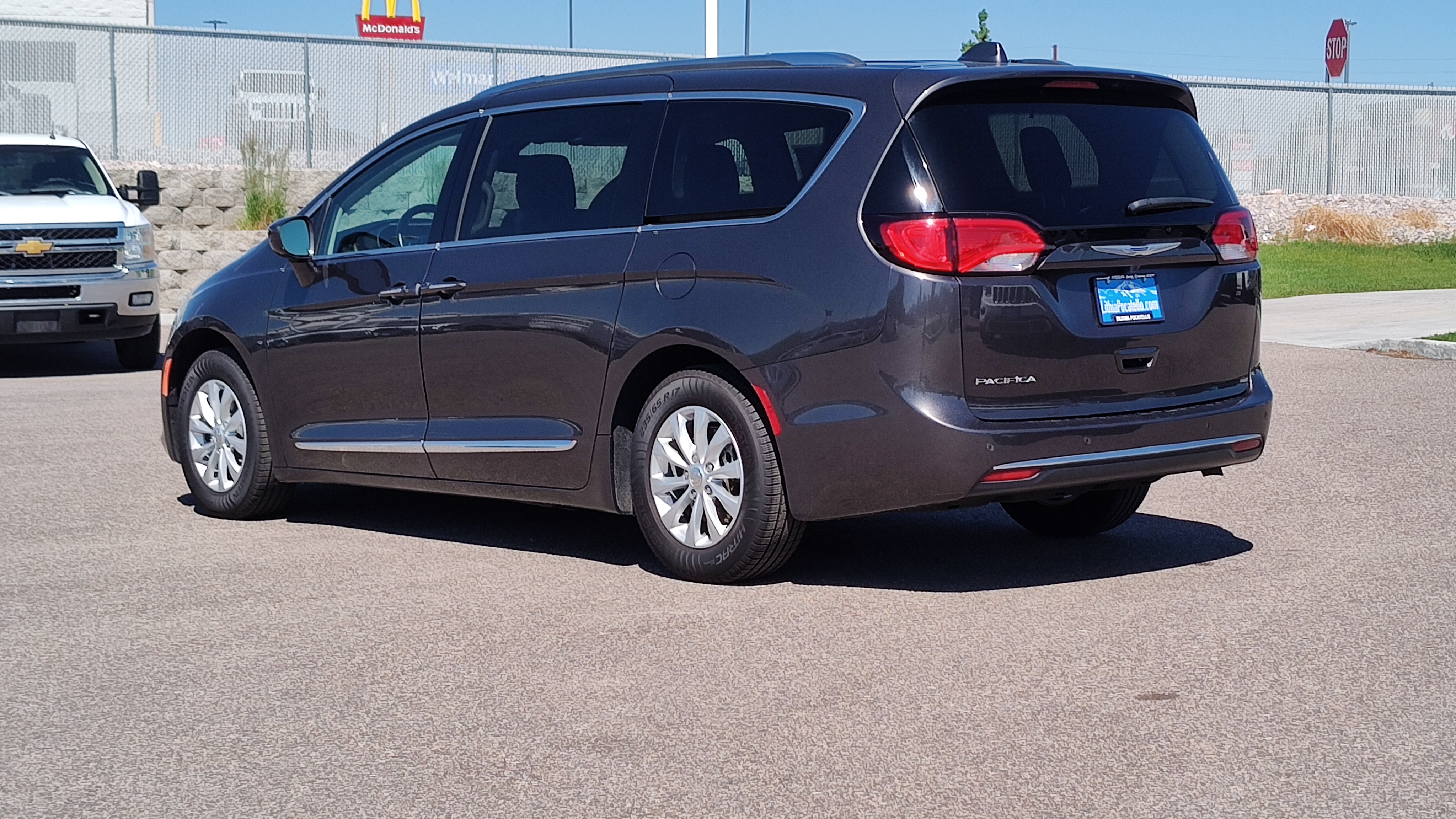 2019 Chrysler Pacifica Touring L 4