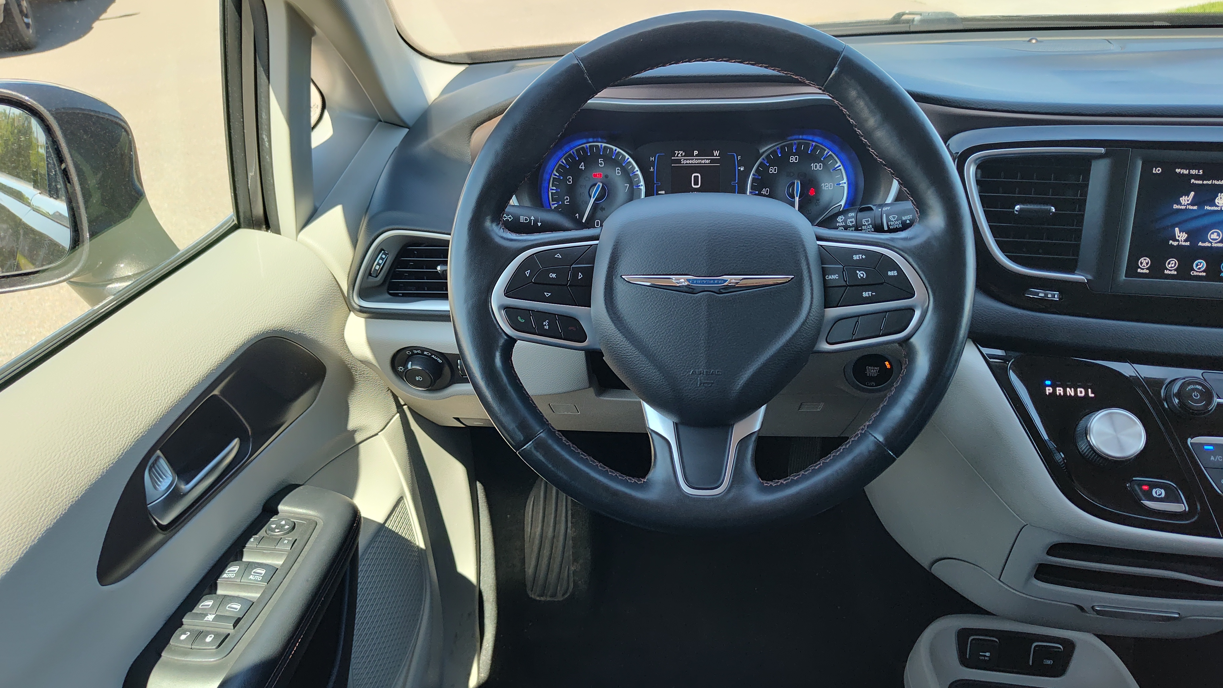 2019 Chrysler Pacifica Touring L 15