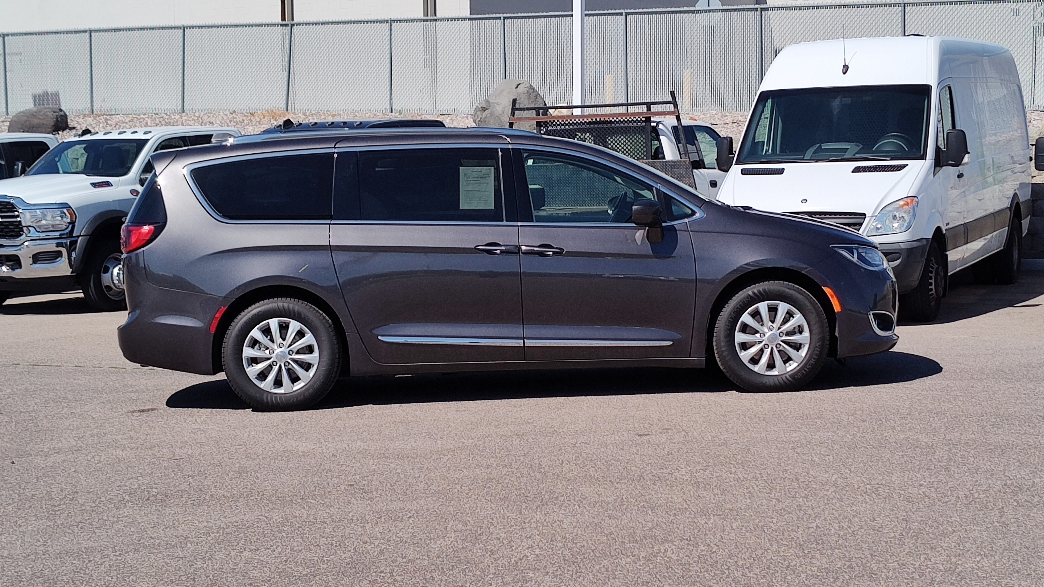 2019 Chrysler Pacifica Touring L 24