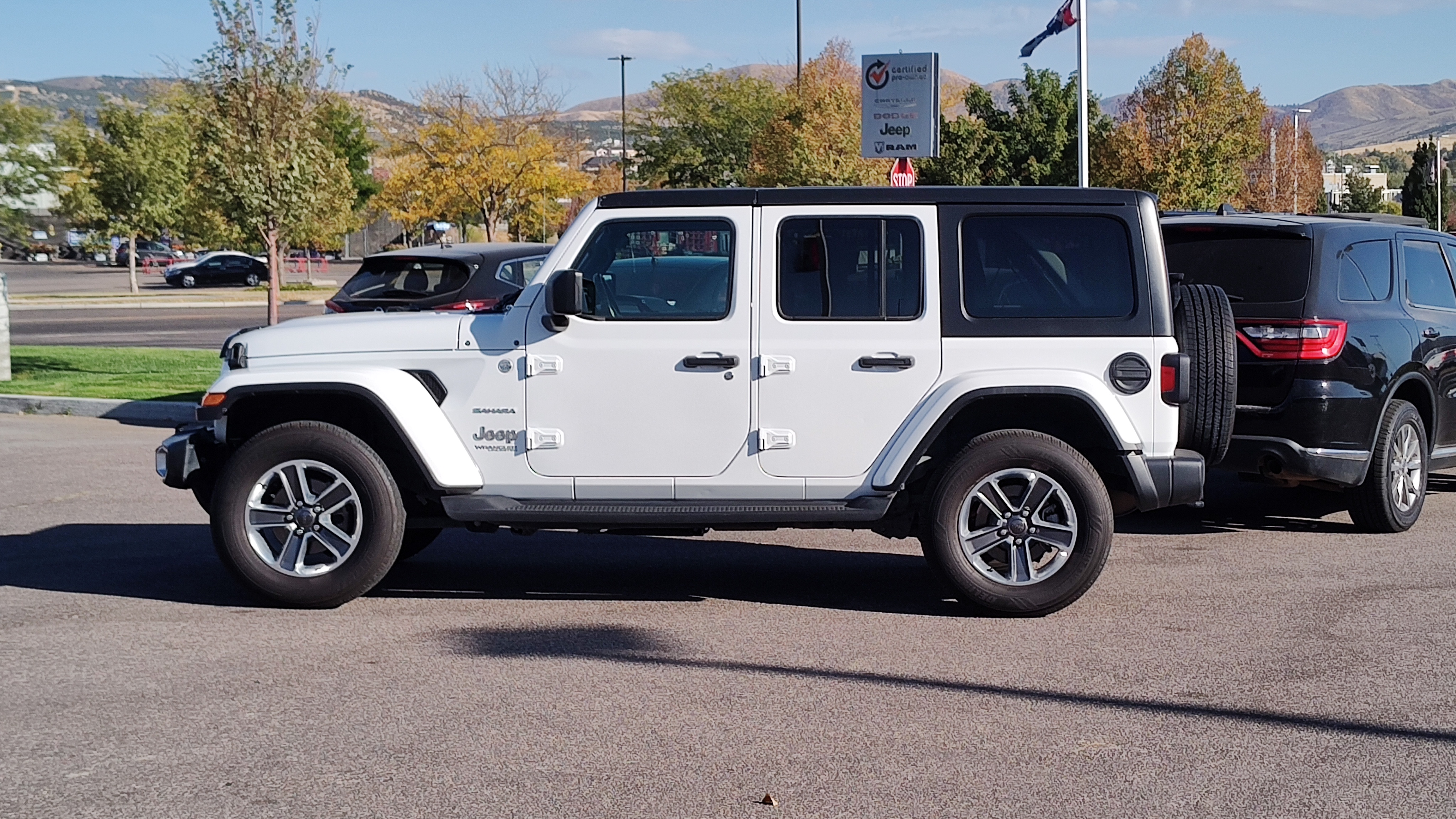 2020 Jeep Wrangler Unlimited Sahara 3