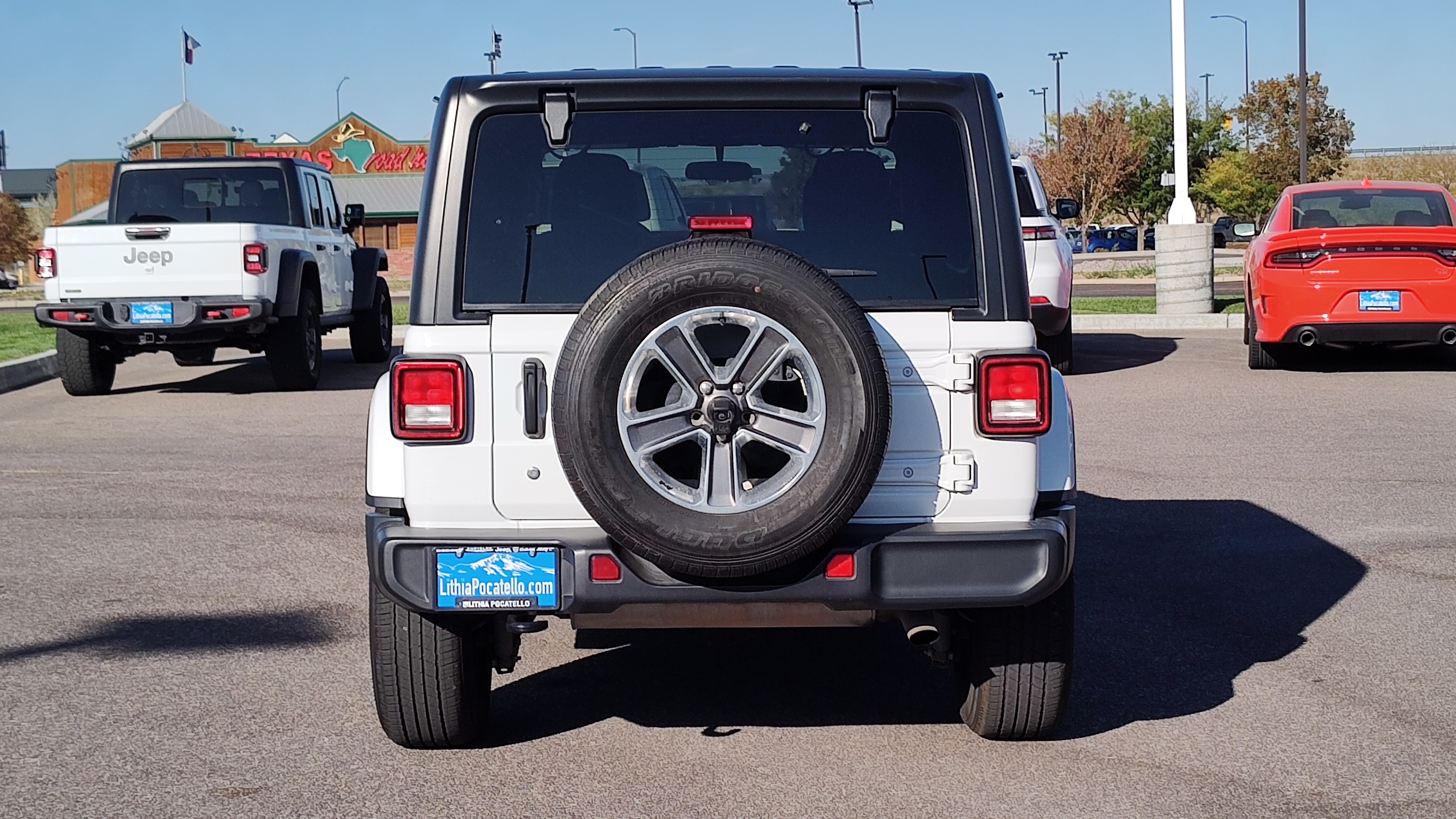 2020 Jeep Wrangler Unlimited Sahara 5