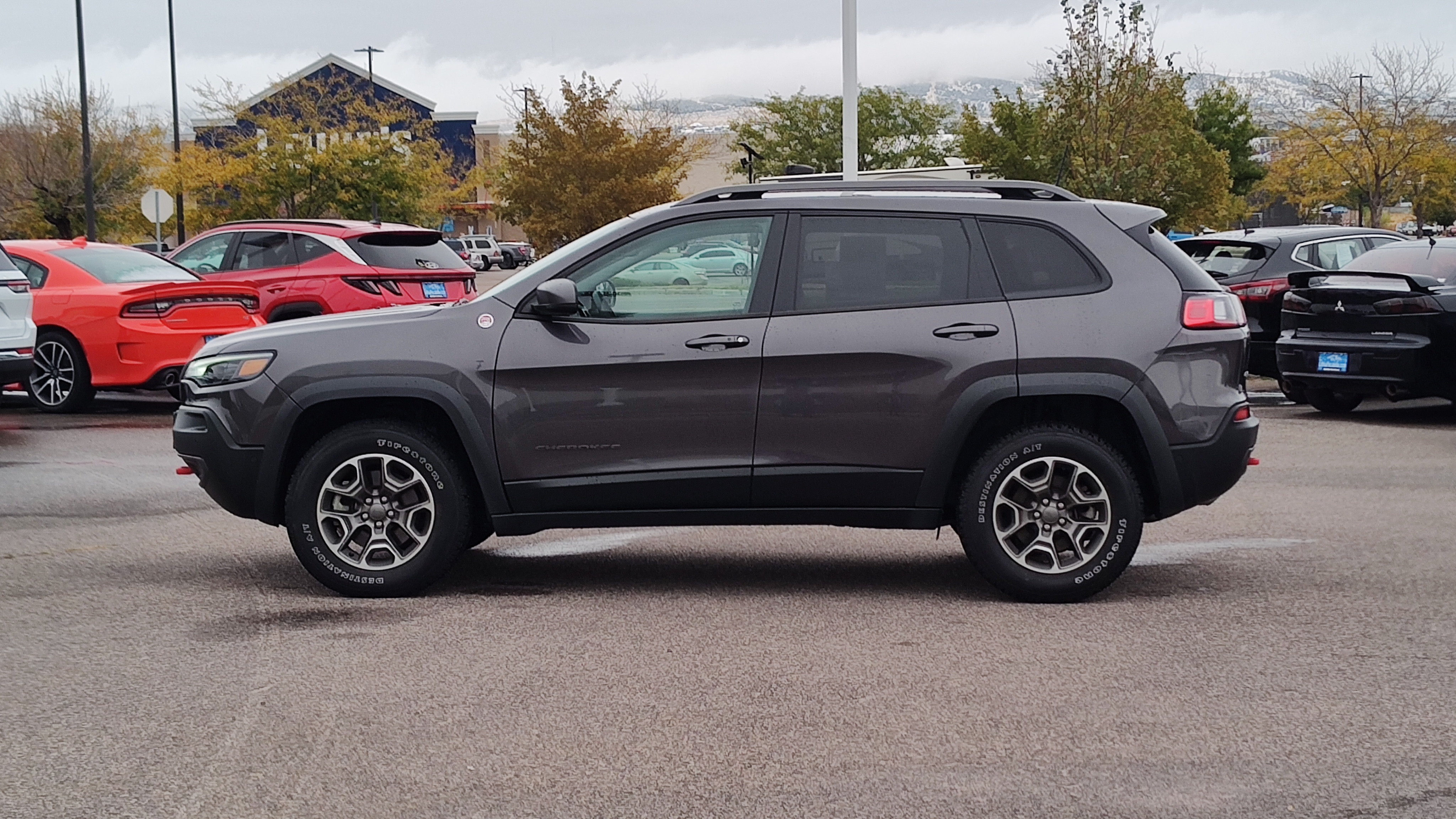 2021 Jeep Cherokee Trailhawk 3