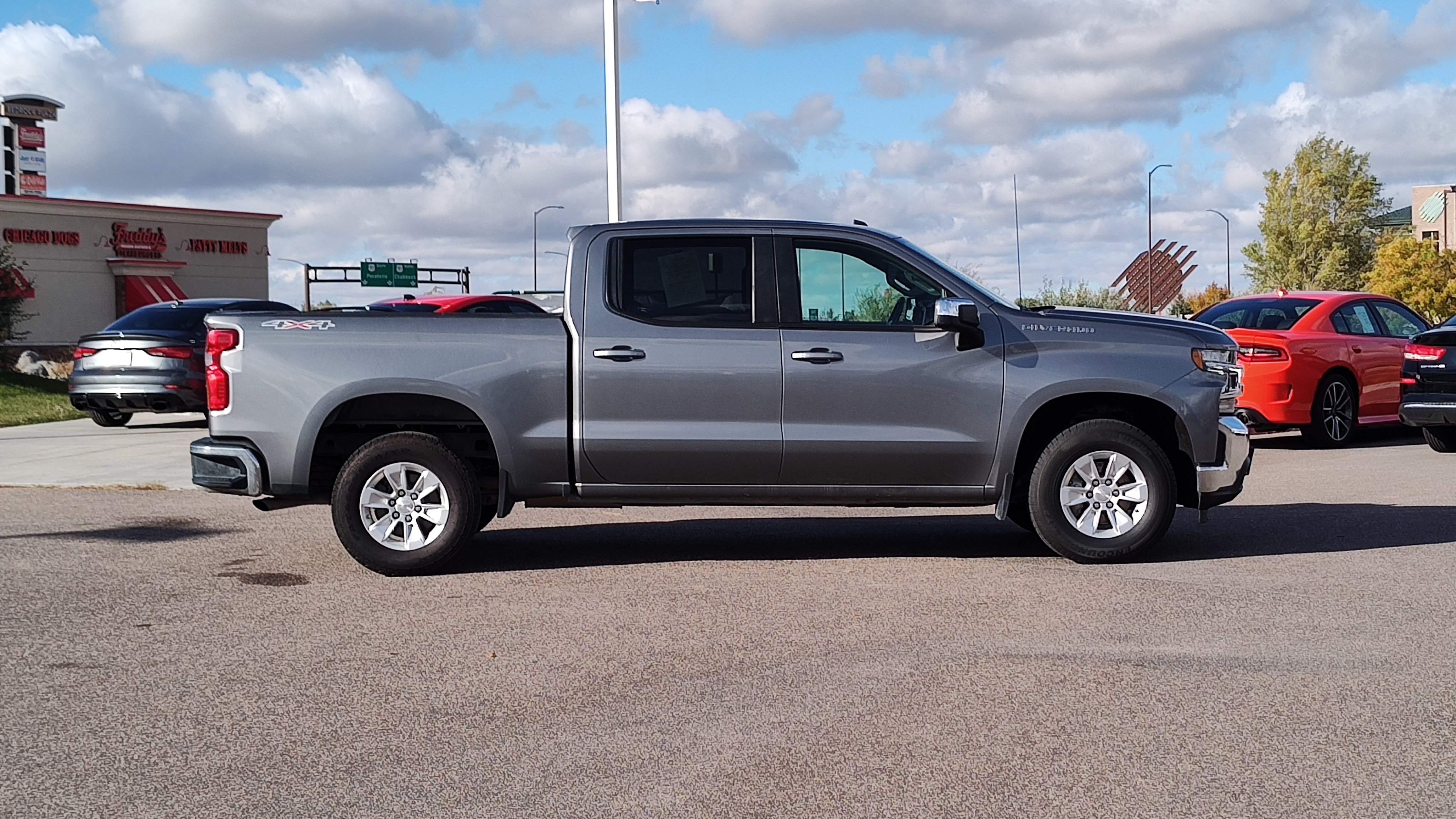 2021 Chevrolet Silverado 1500 LT 4WD Crew Cab 147 23