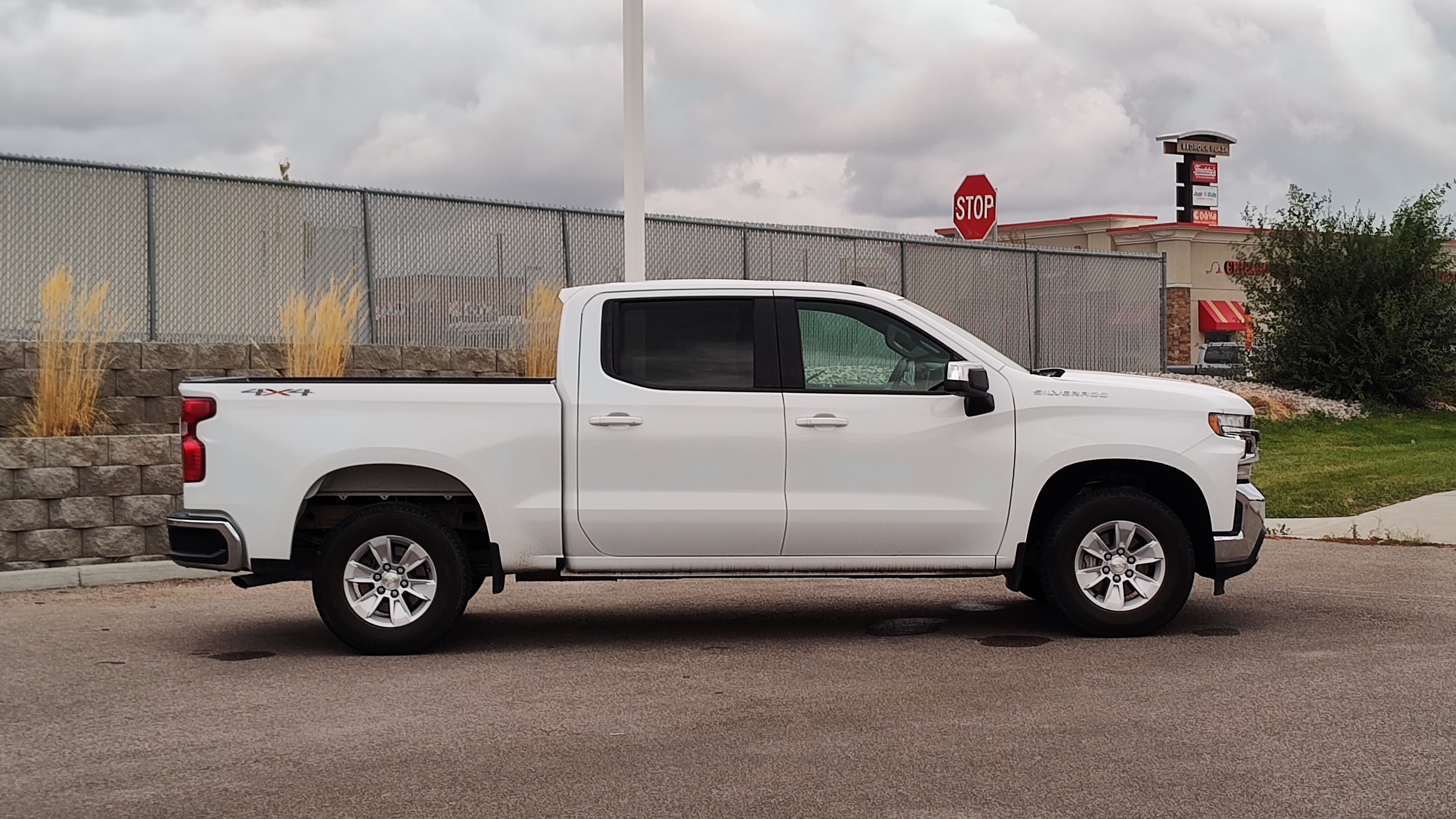 2021 Chevrolet Silverado 1500 LT 4WD Crew Cab 147 23