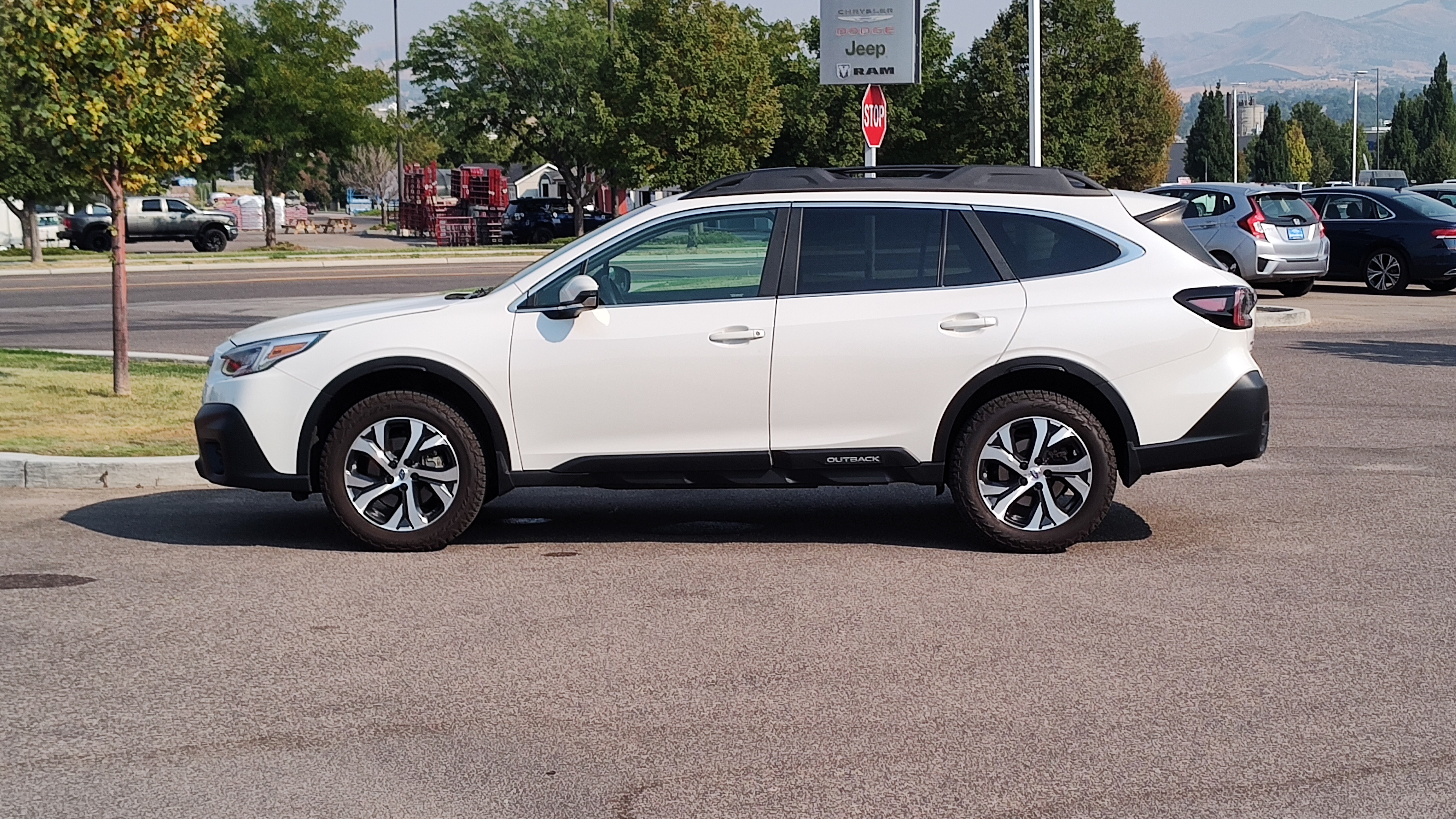 2022 Subaru Outback Limited 3