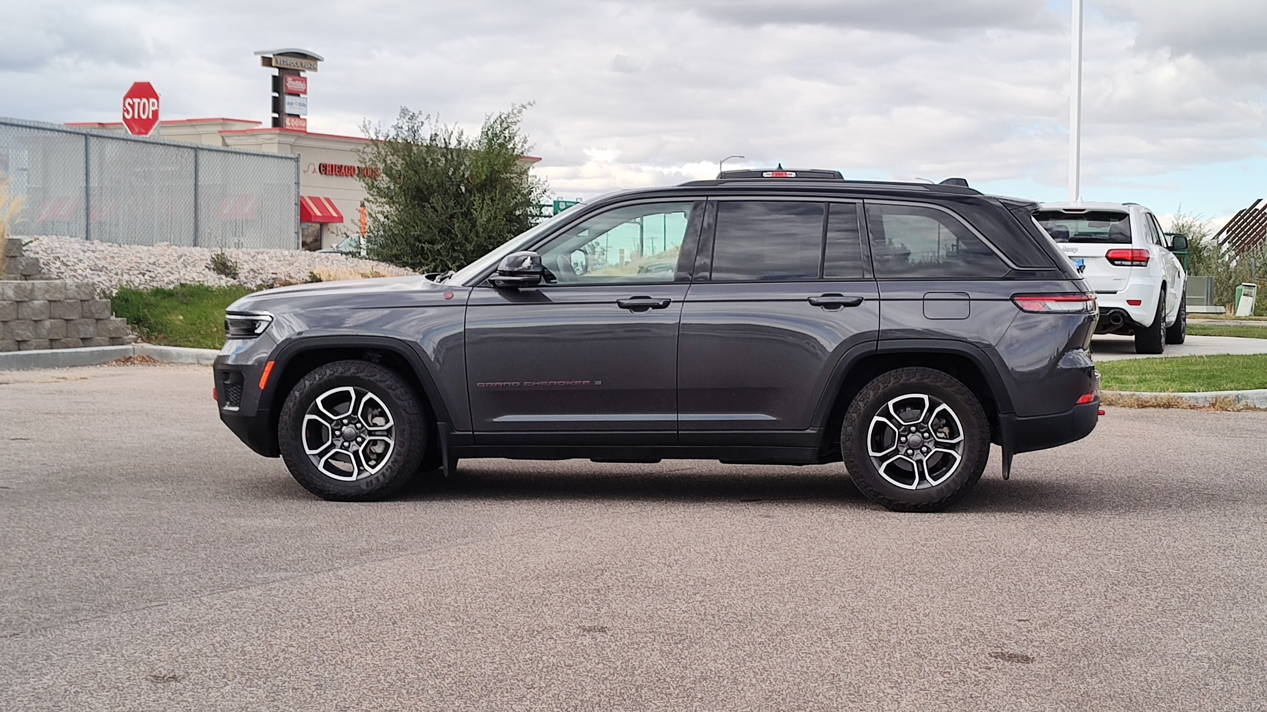 2022 Jeep Grand Cherokee Trailhawk 3