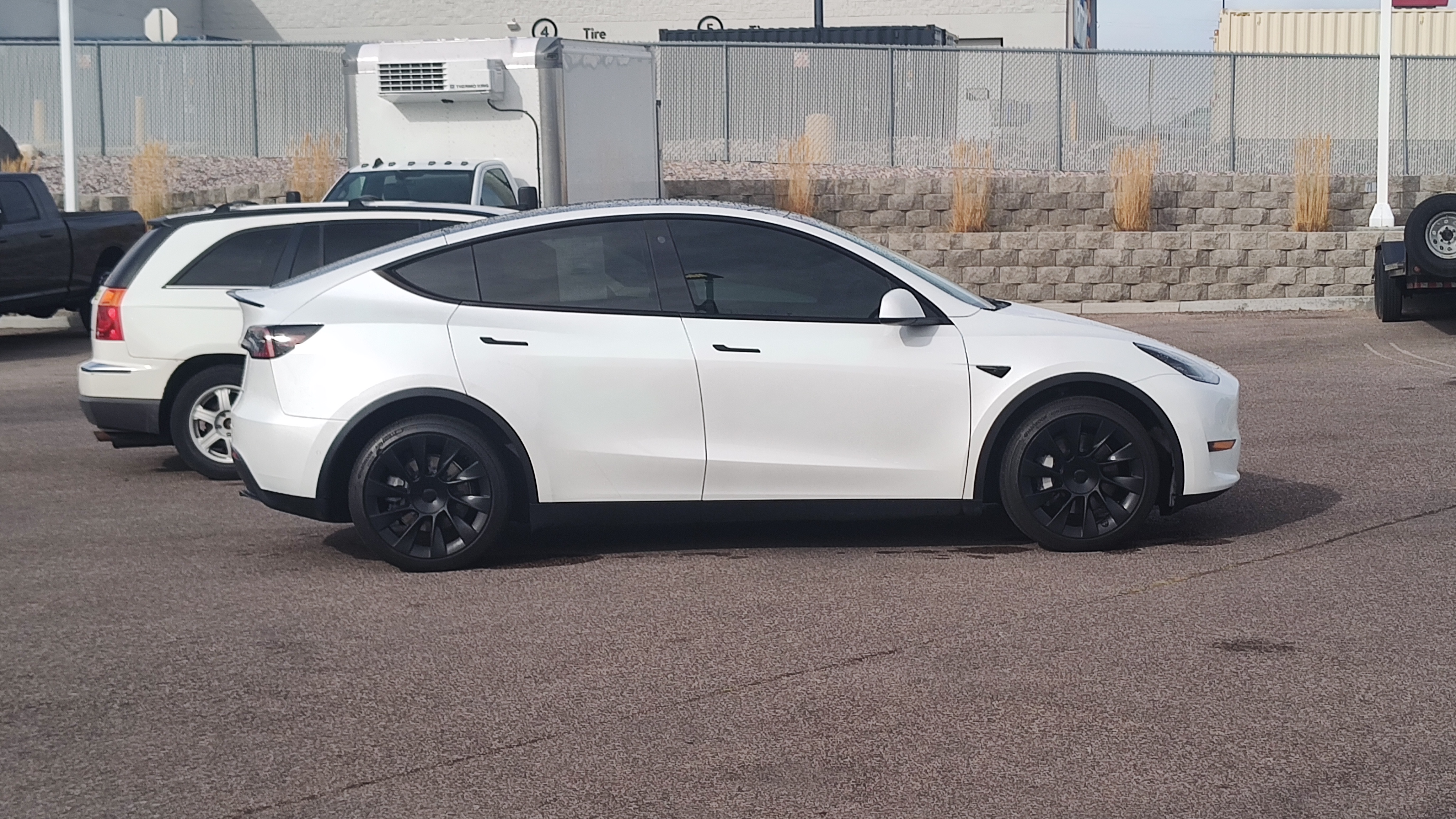 2022 Tesla Model Y Long Range 25