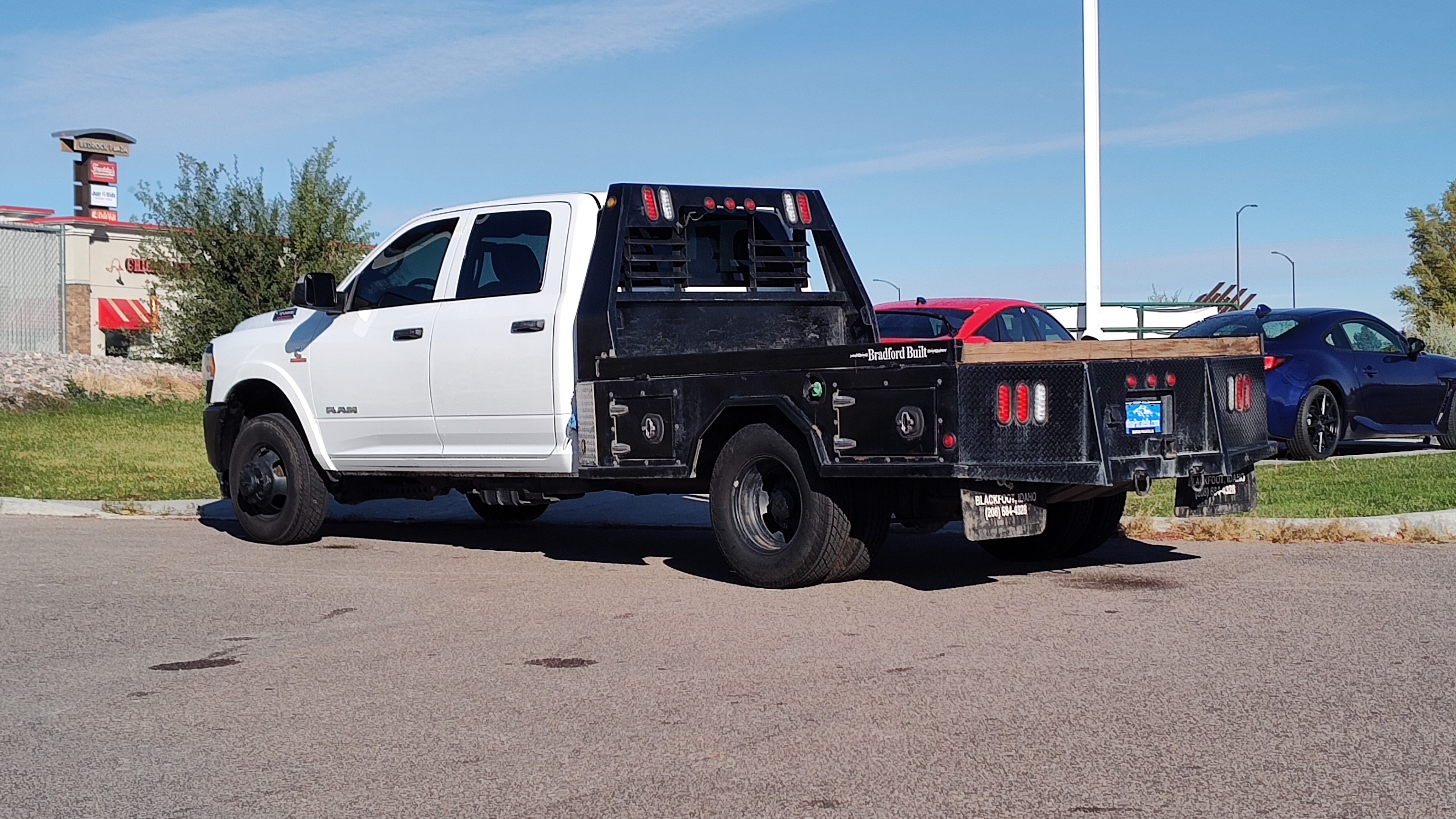 2022 Ram 3500 Chassis Cab Tradesman 4WD Crew Cab 60 CA 172.4 WB 4