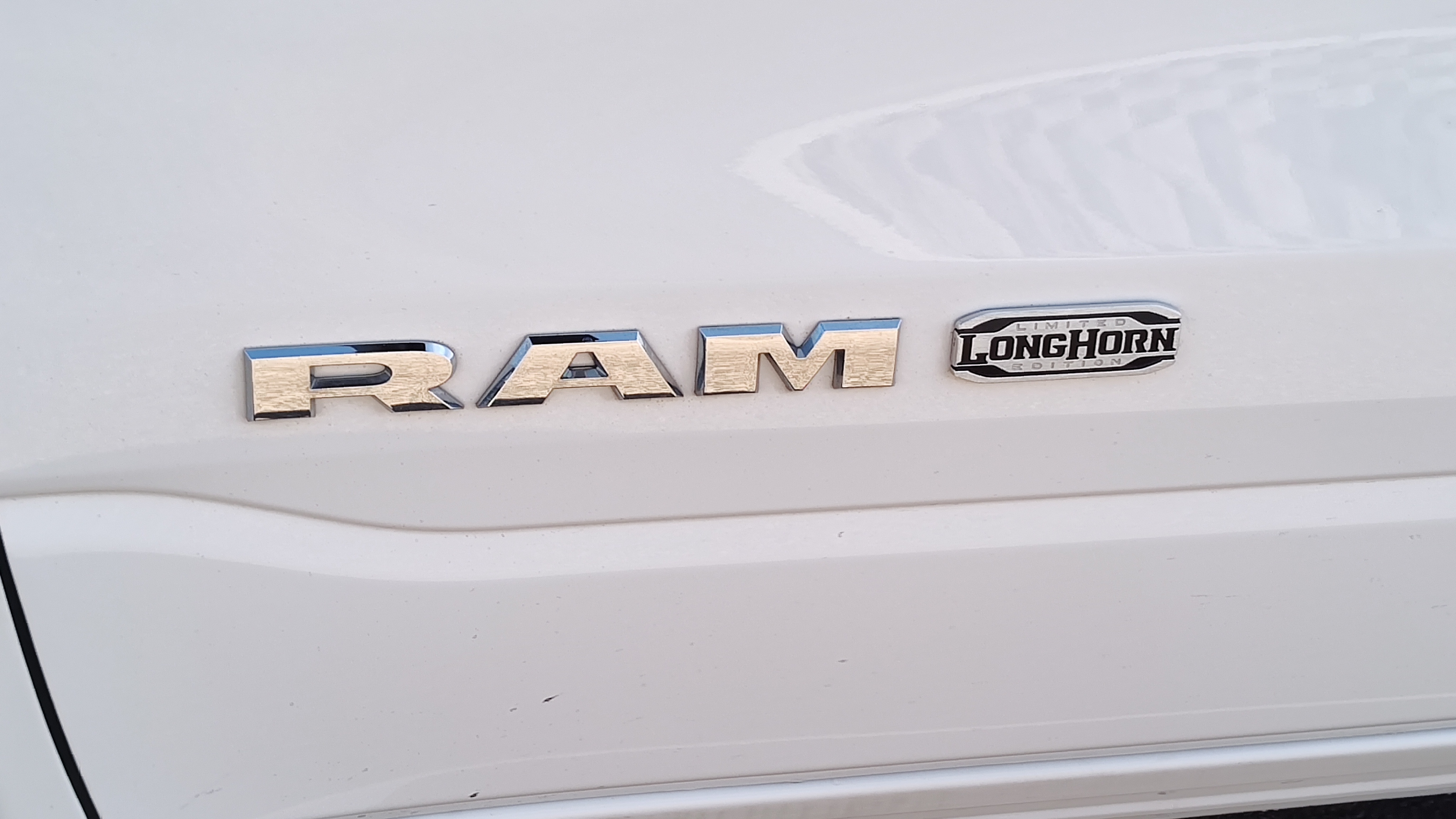 2022 Ram 1500 Longhorn 4x4 Crew Cab 57 Box 23