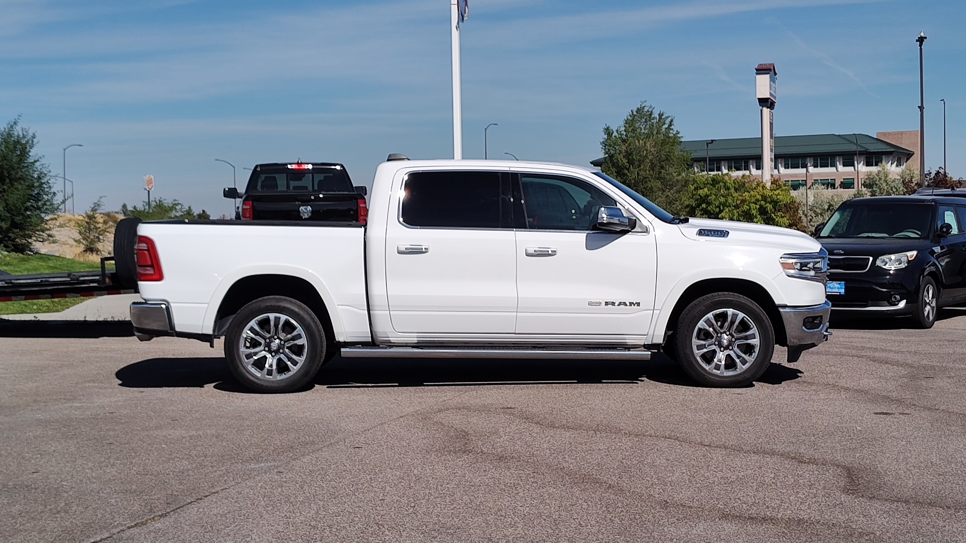 2022 Ram 1500 Longhorn 4x4 Crew Cab 57 Box 26