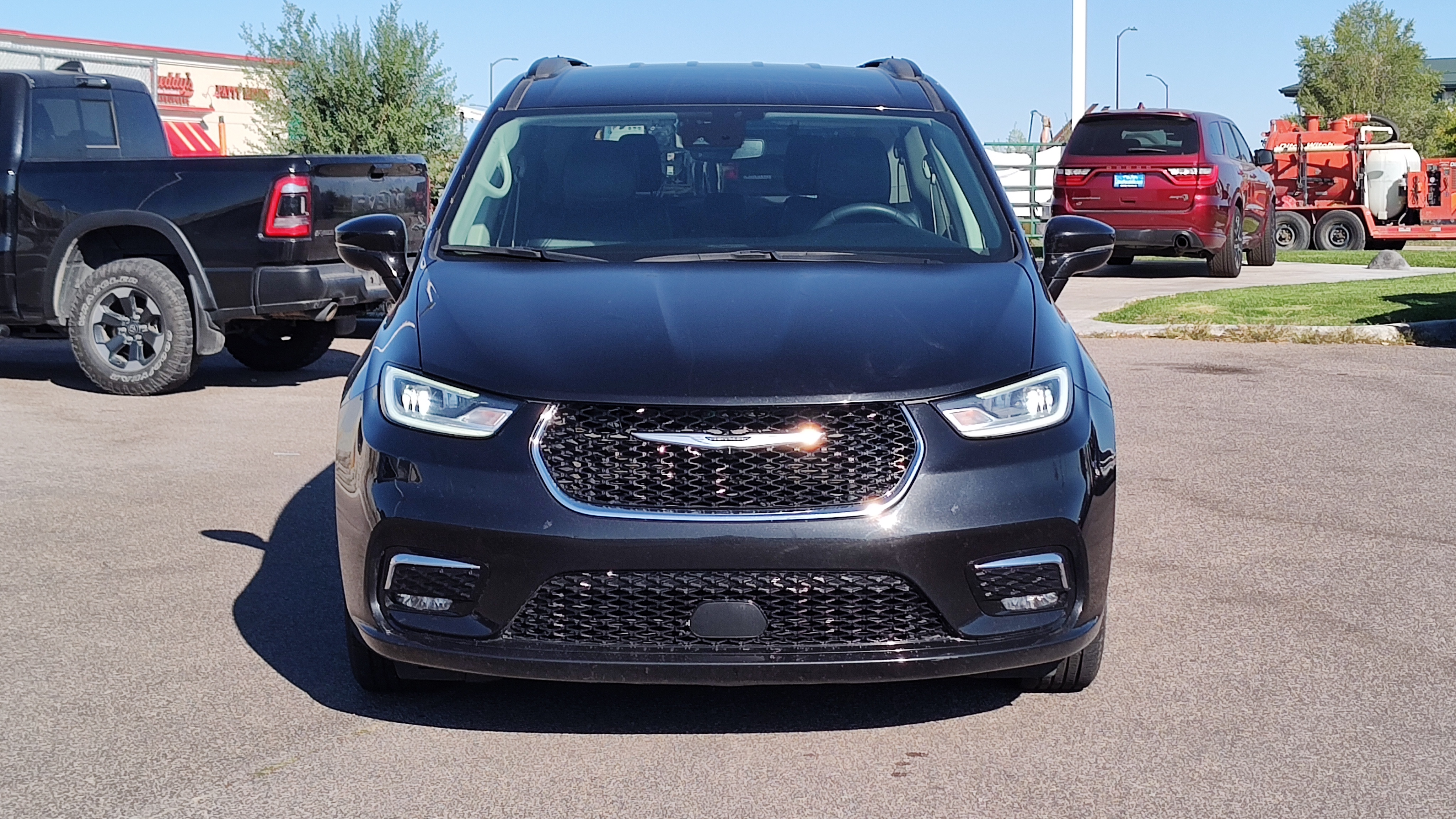 2022 Chrysler Pacifica Touring L 6