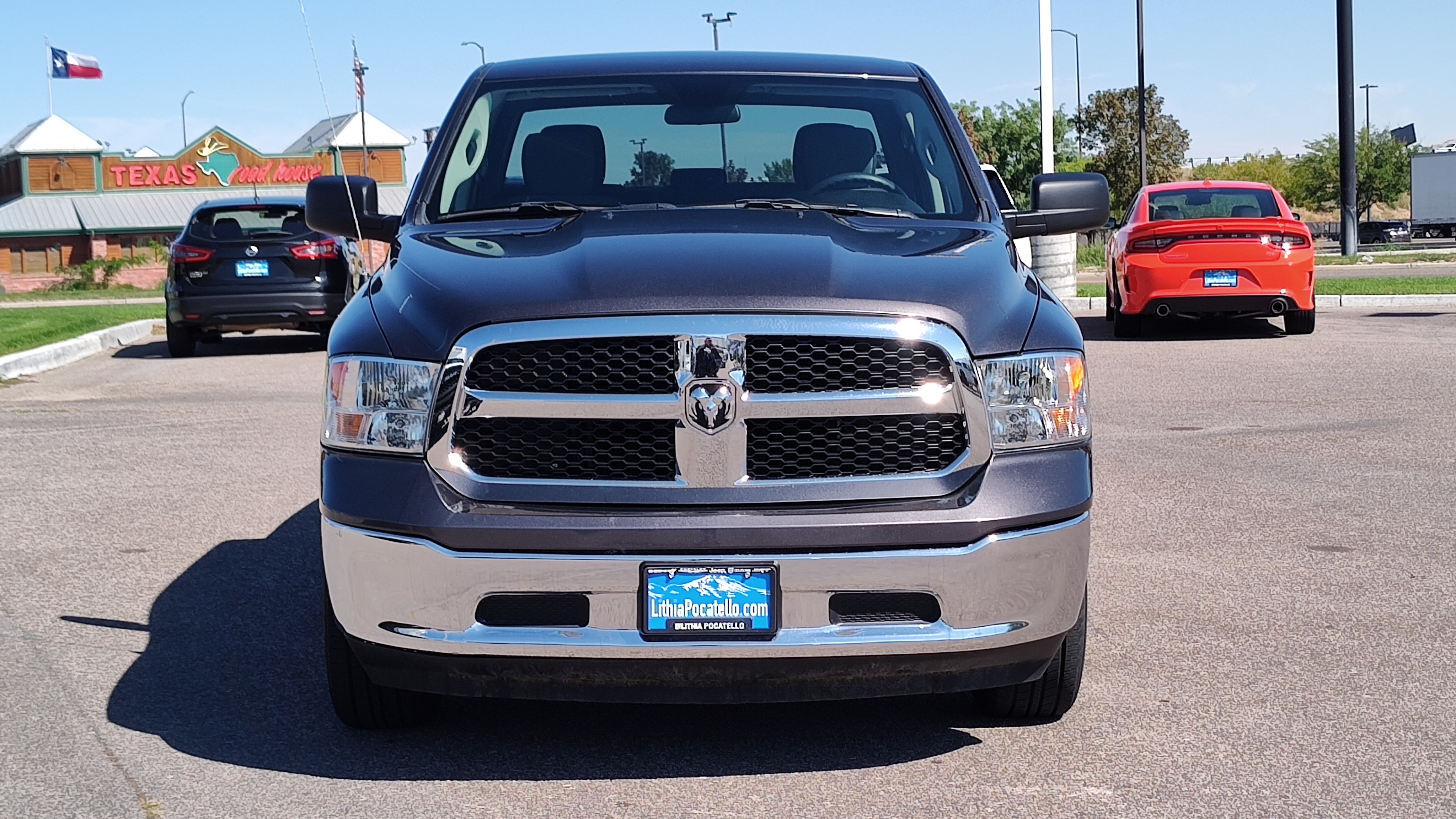 2022 Ram 1500 Classic SLT 4x4 Crew Cab 57 Box 6