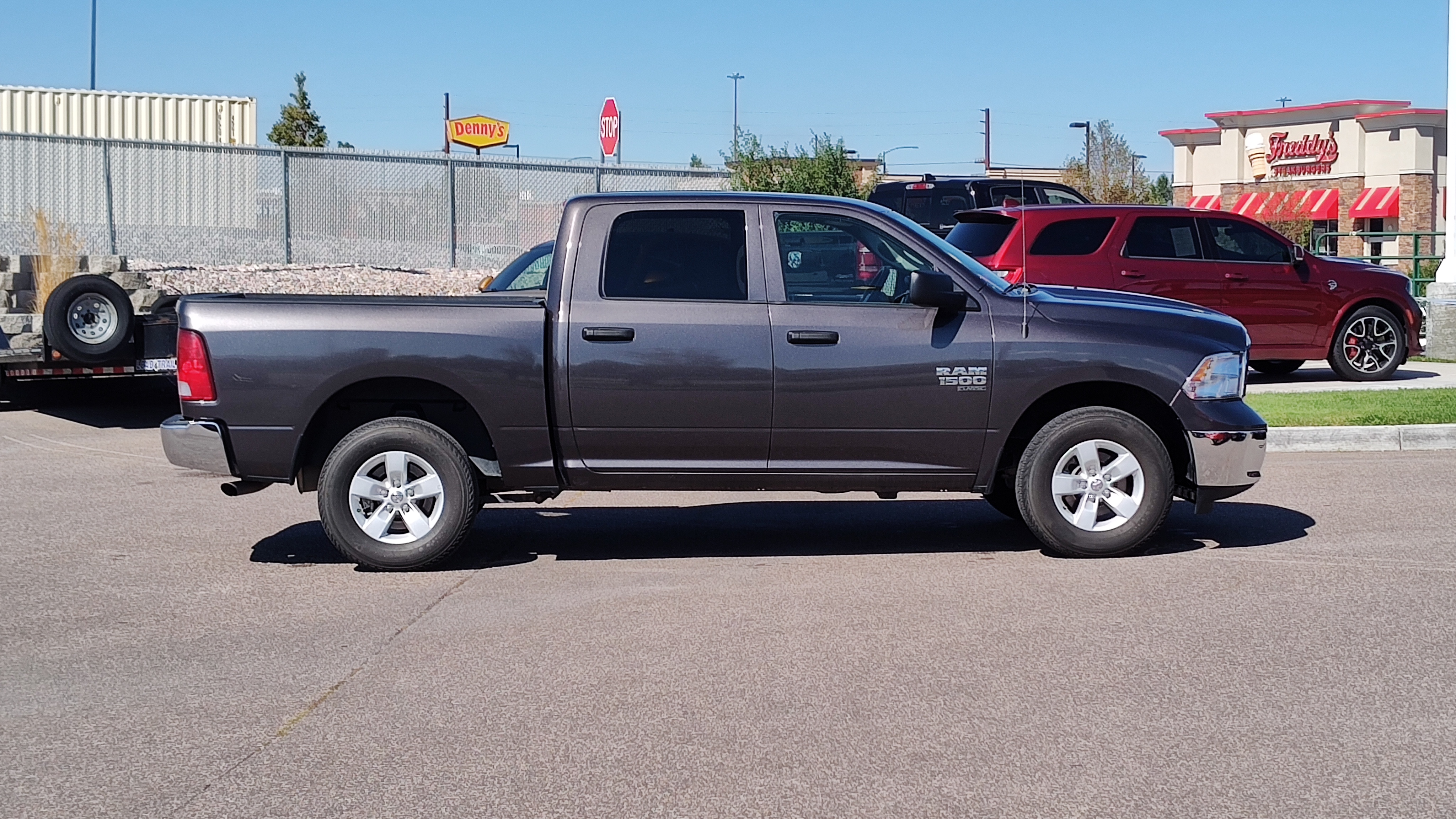 2022 Ram 1500 Classic SLT 4x4 Crew Cab 57 Box 25