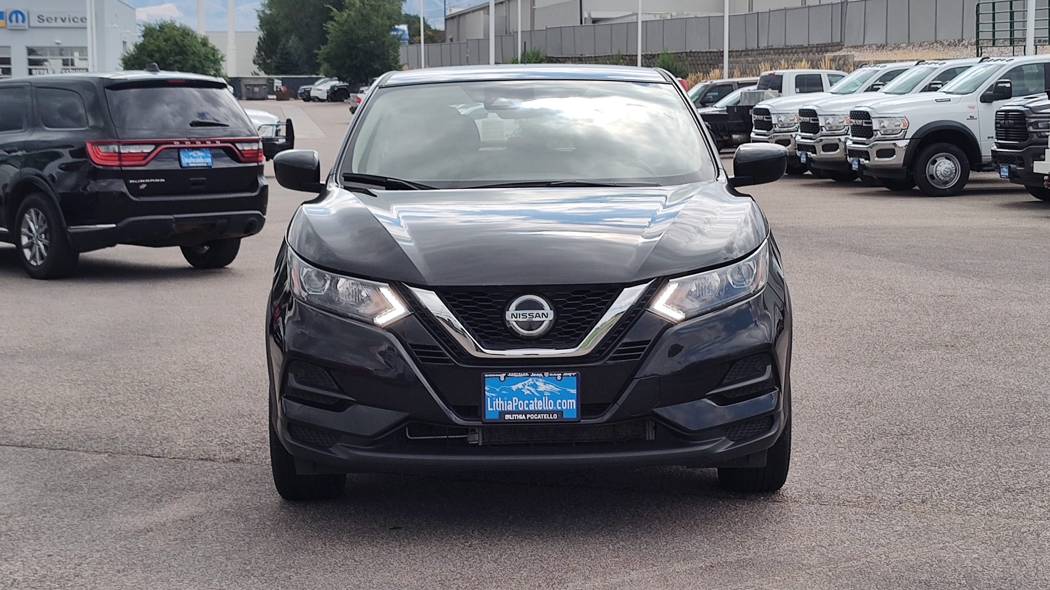 2022 Nissan Rogue Sport S 6