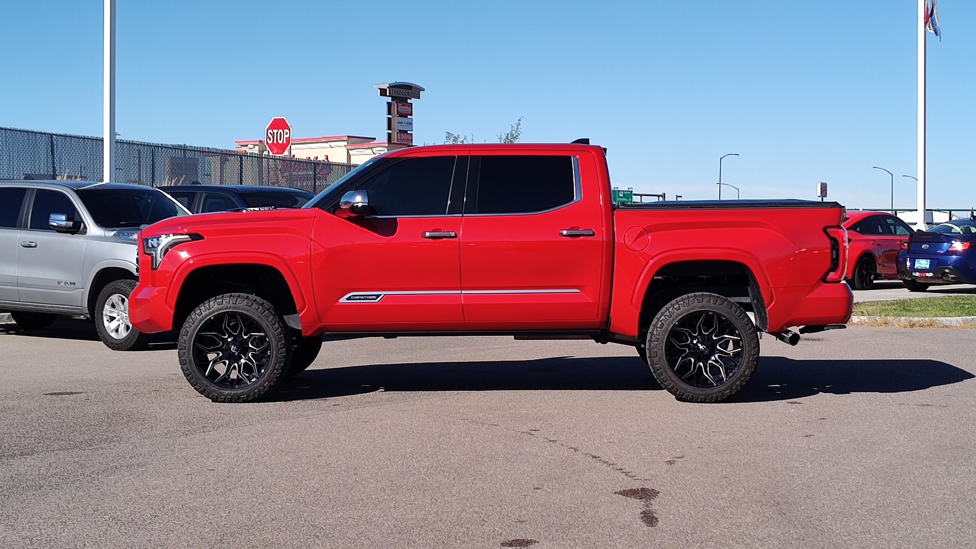 2022 Toyota Tundra Capstone Hybrid CrewMax 5.5 Bed 3