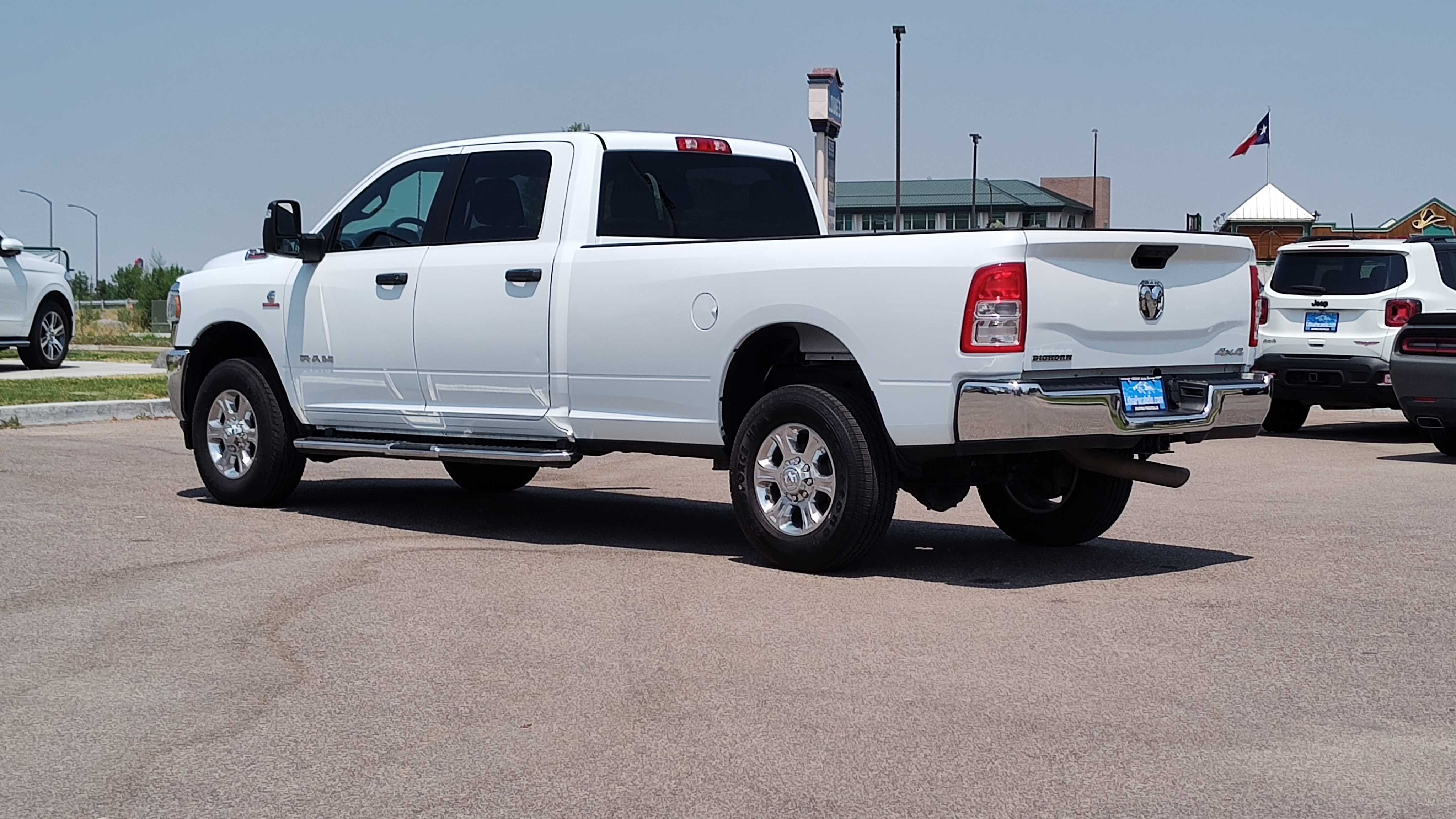 2023 Ram 2500 Big Horn 4x4 Crew Cab 8 Box 4