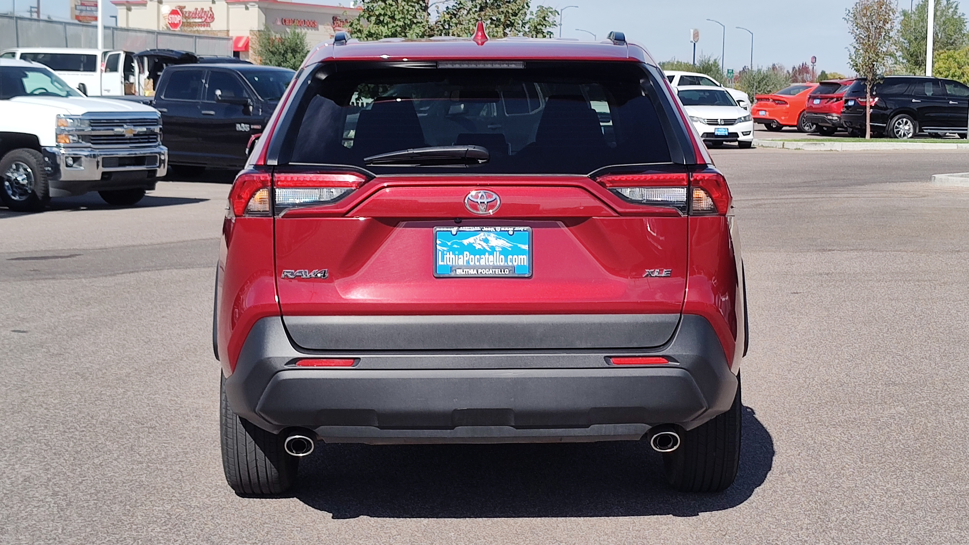 2023 Toyota RAV4 XLE 5