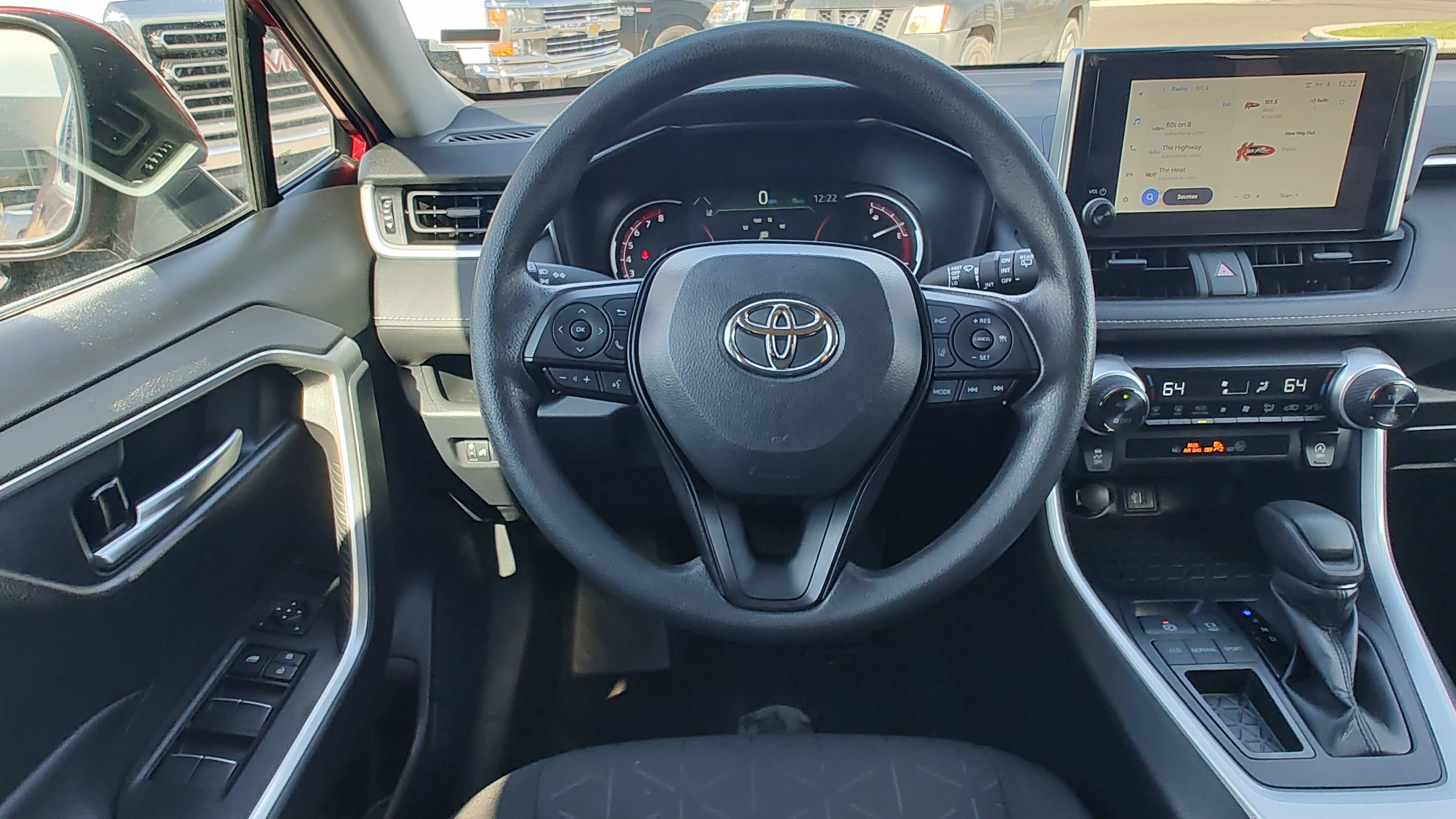 2023 Toyota RAV4 XLE 15