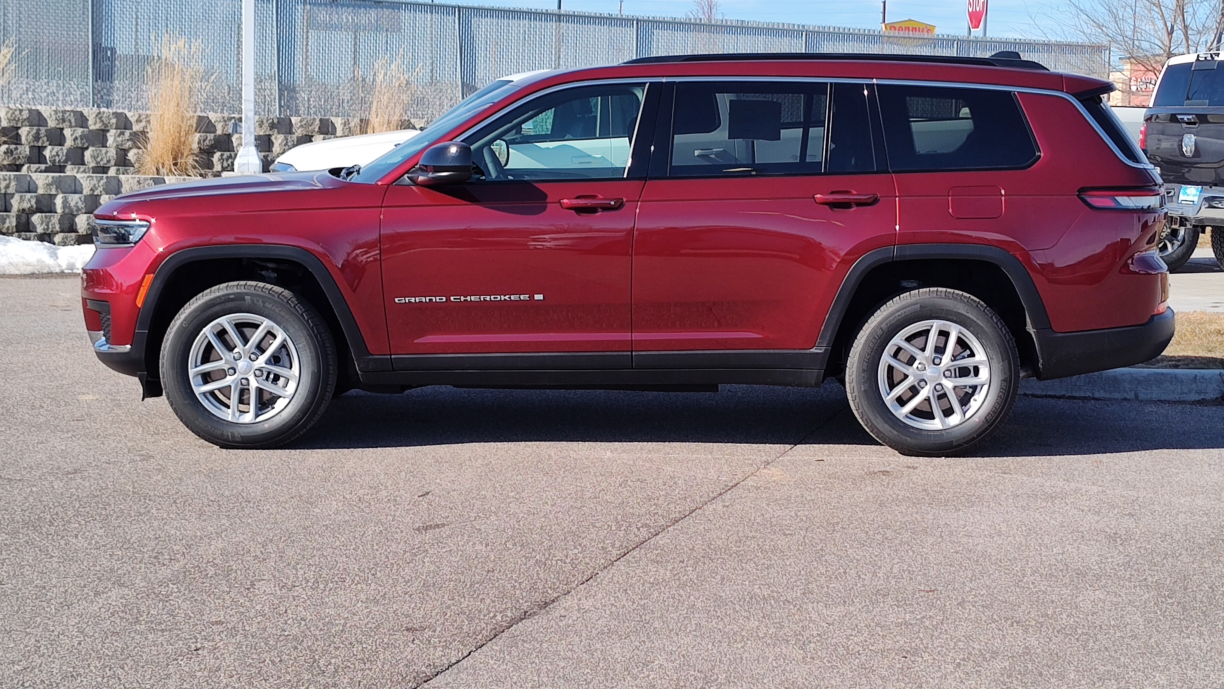 2024 Jeep Grand Cherokee L Laredo X 3