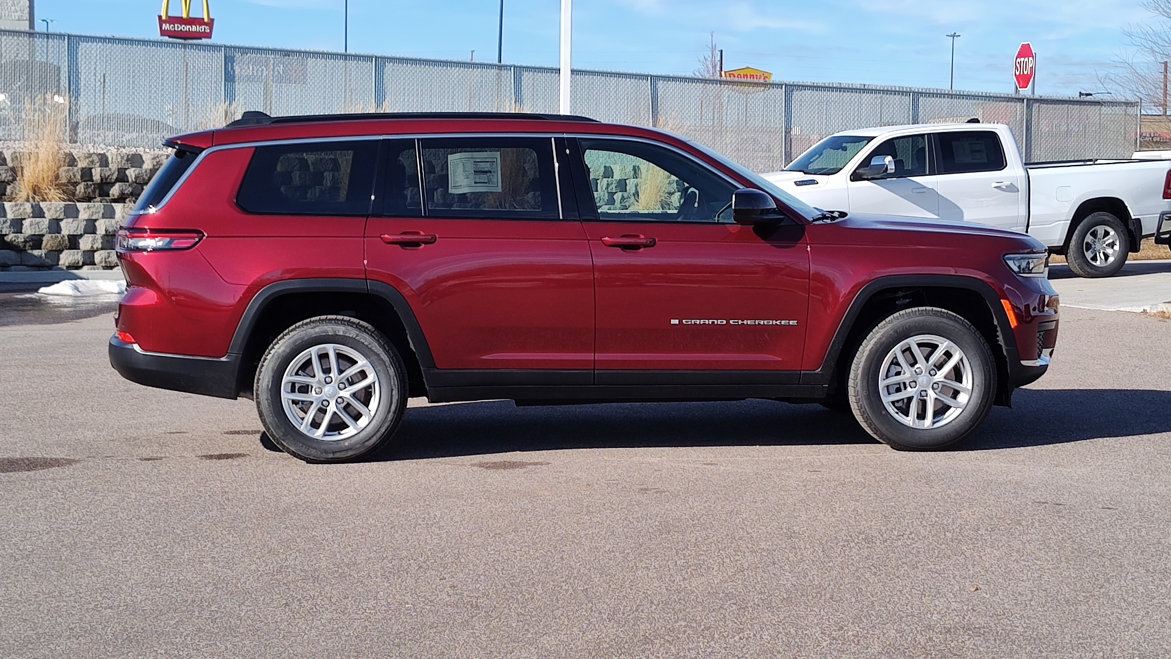 2024 Jeep Grand Cherokee L Laredo X 27