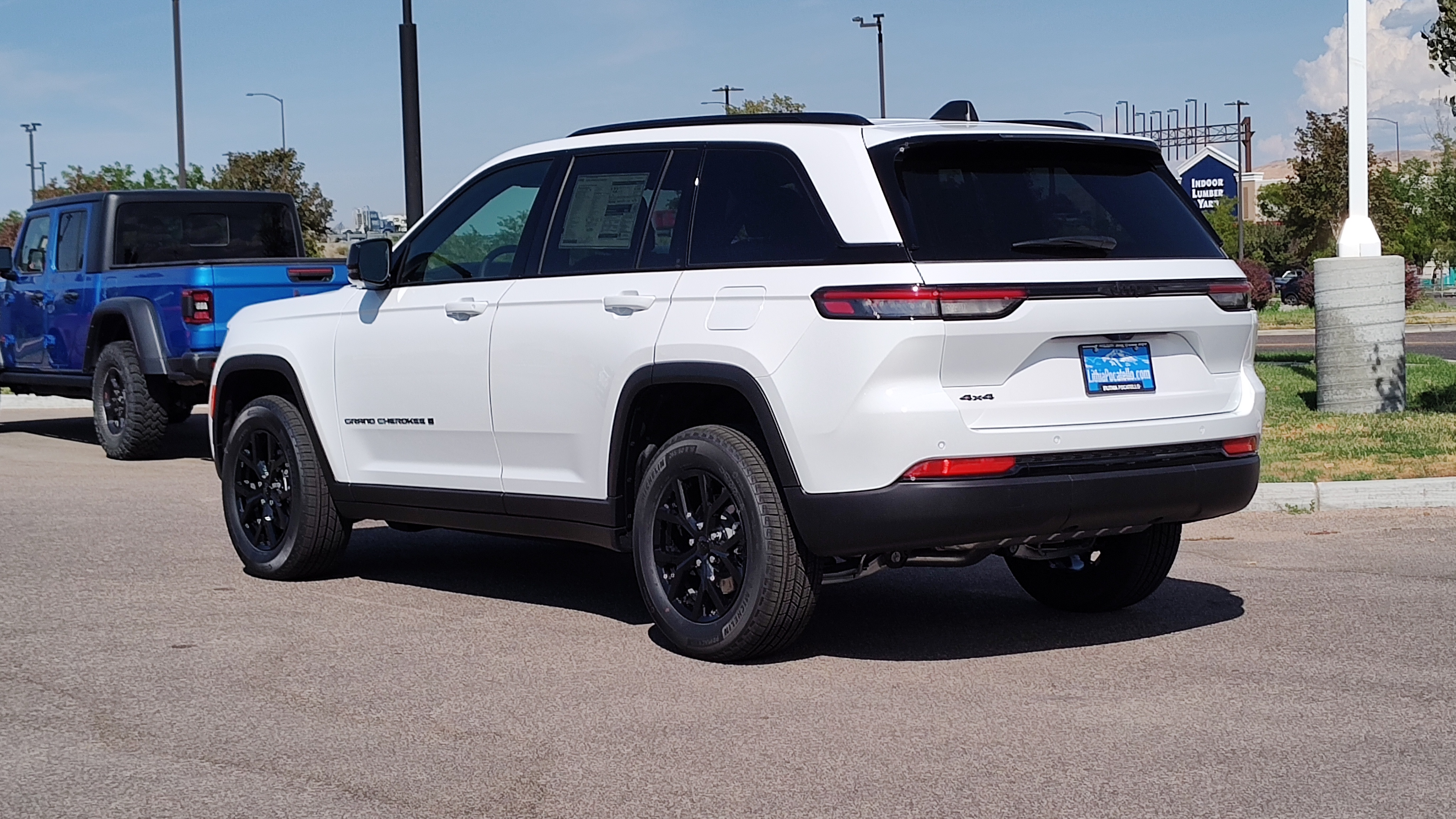 2024 Jeep Grand Cherokee Altitude X 4