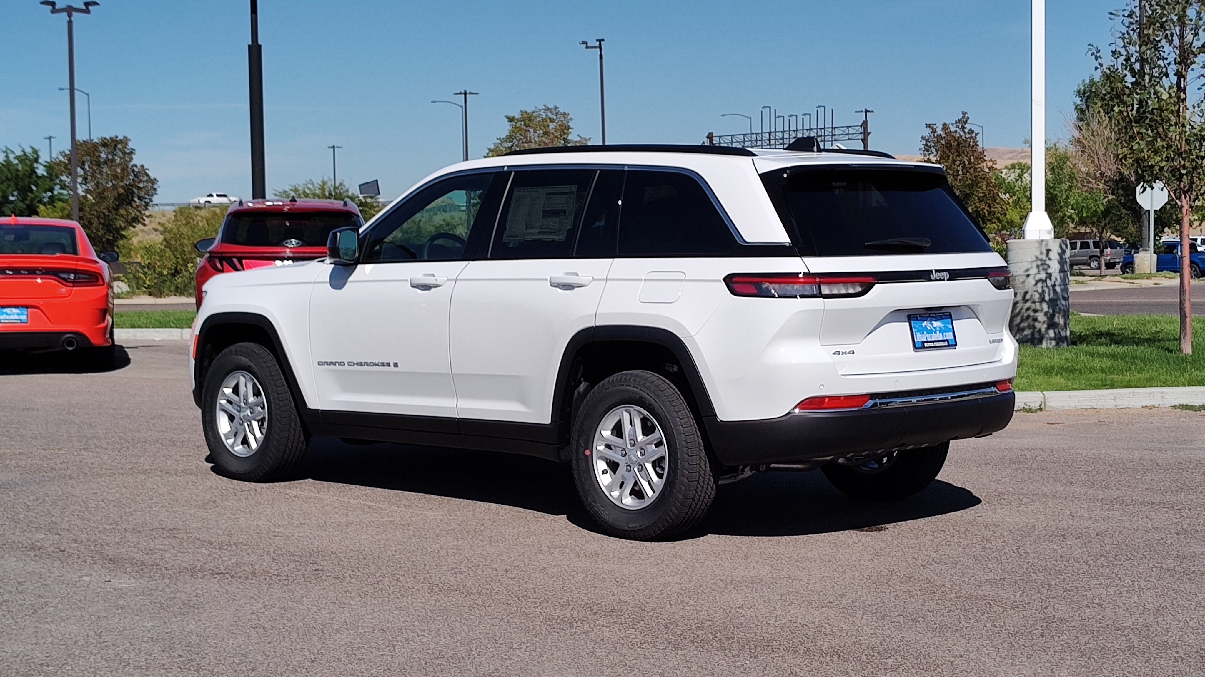 2024 Jeep Grand Cherokee Laredo 4