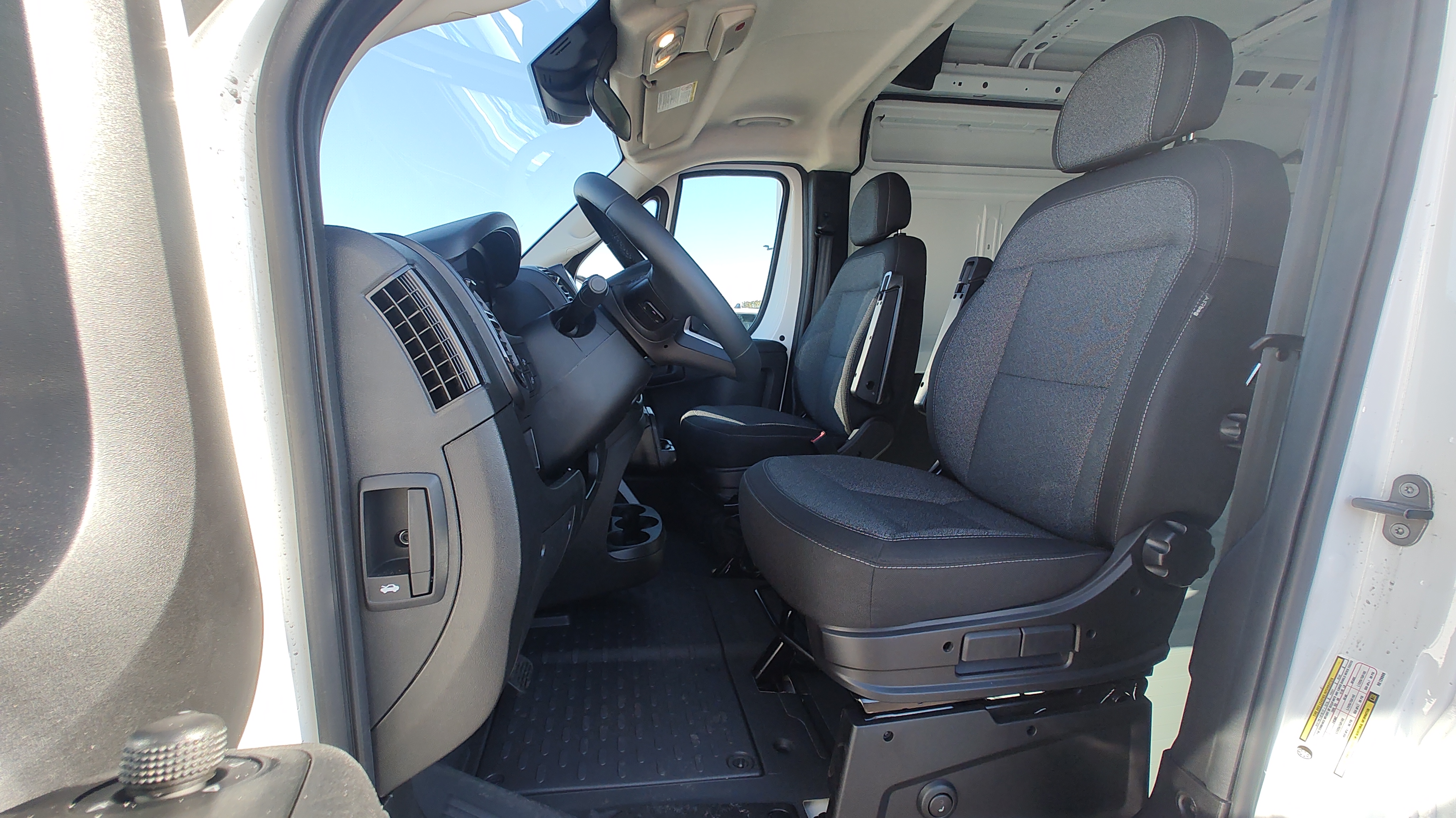 2024 Ram ProMaster Tradesman 11