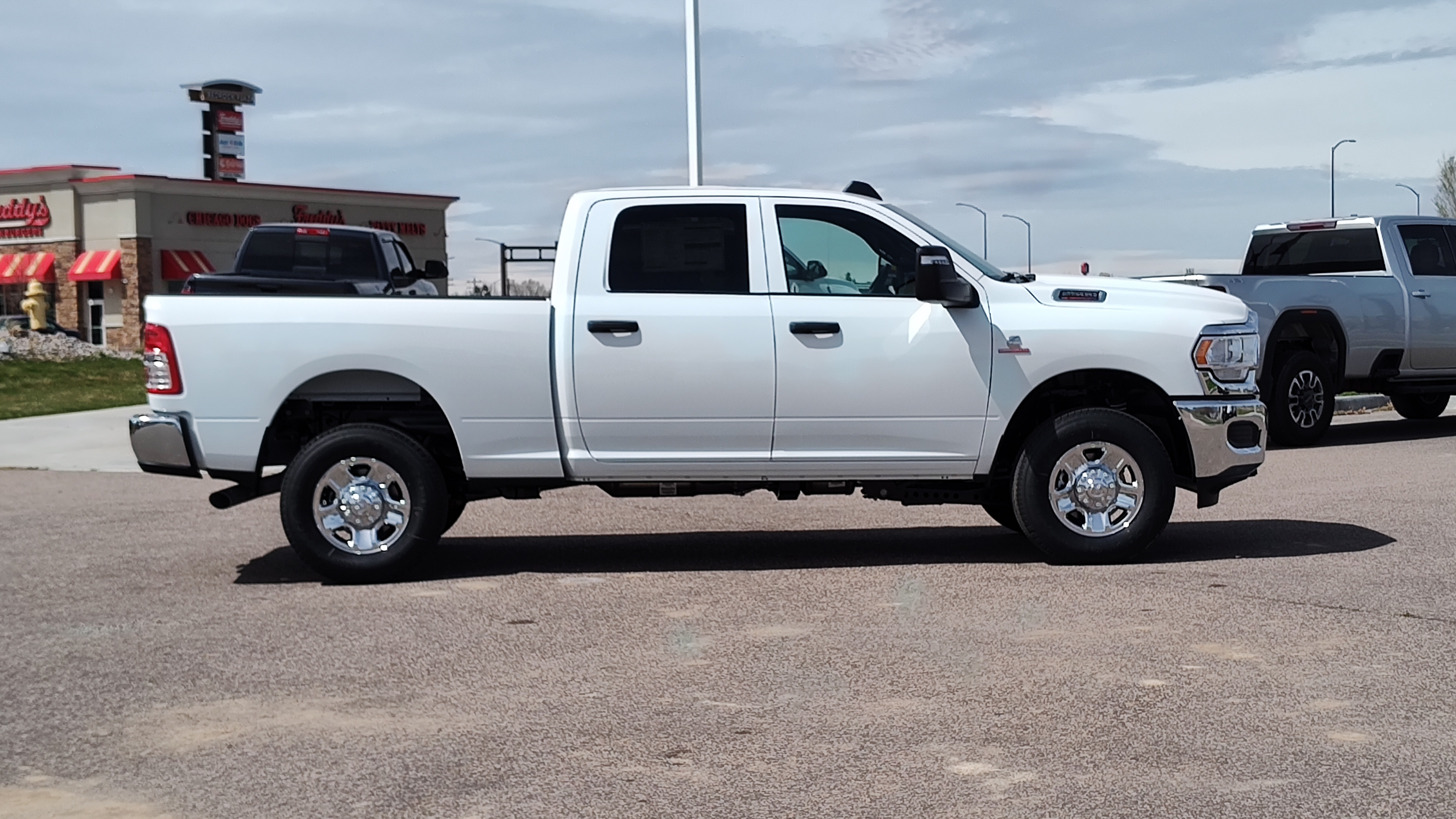 2024 Ram 2500 Tradesman 4x4 Crew Cab 64 Box 25