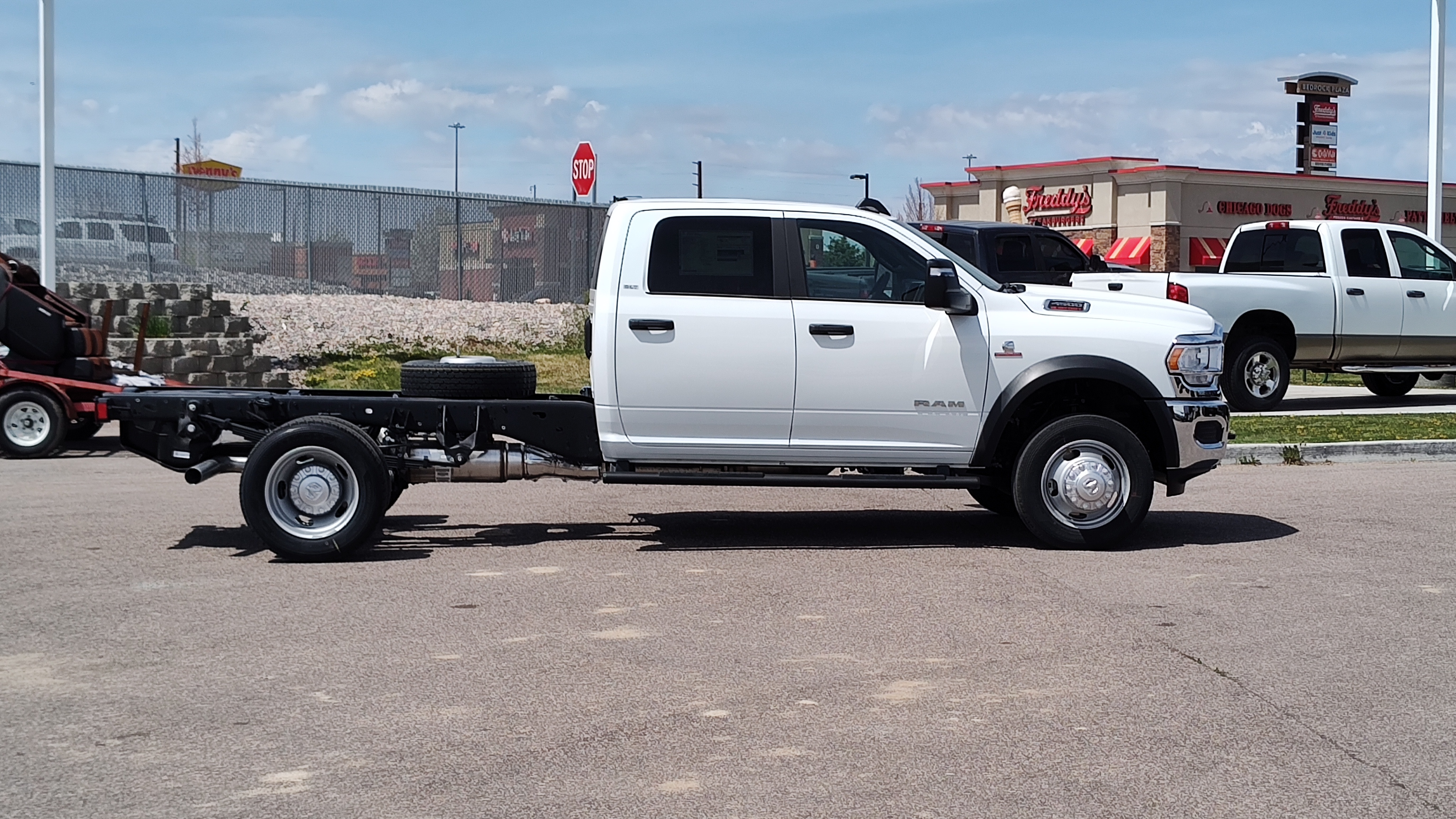 2024 Ram 4500 Chassis Cab SLT 4x4 Crew Cab 60 CA 173.4 WB 23