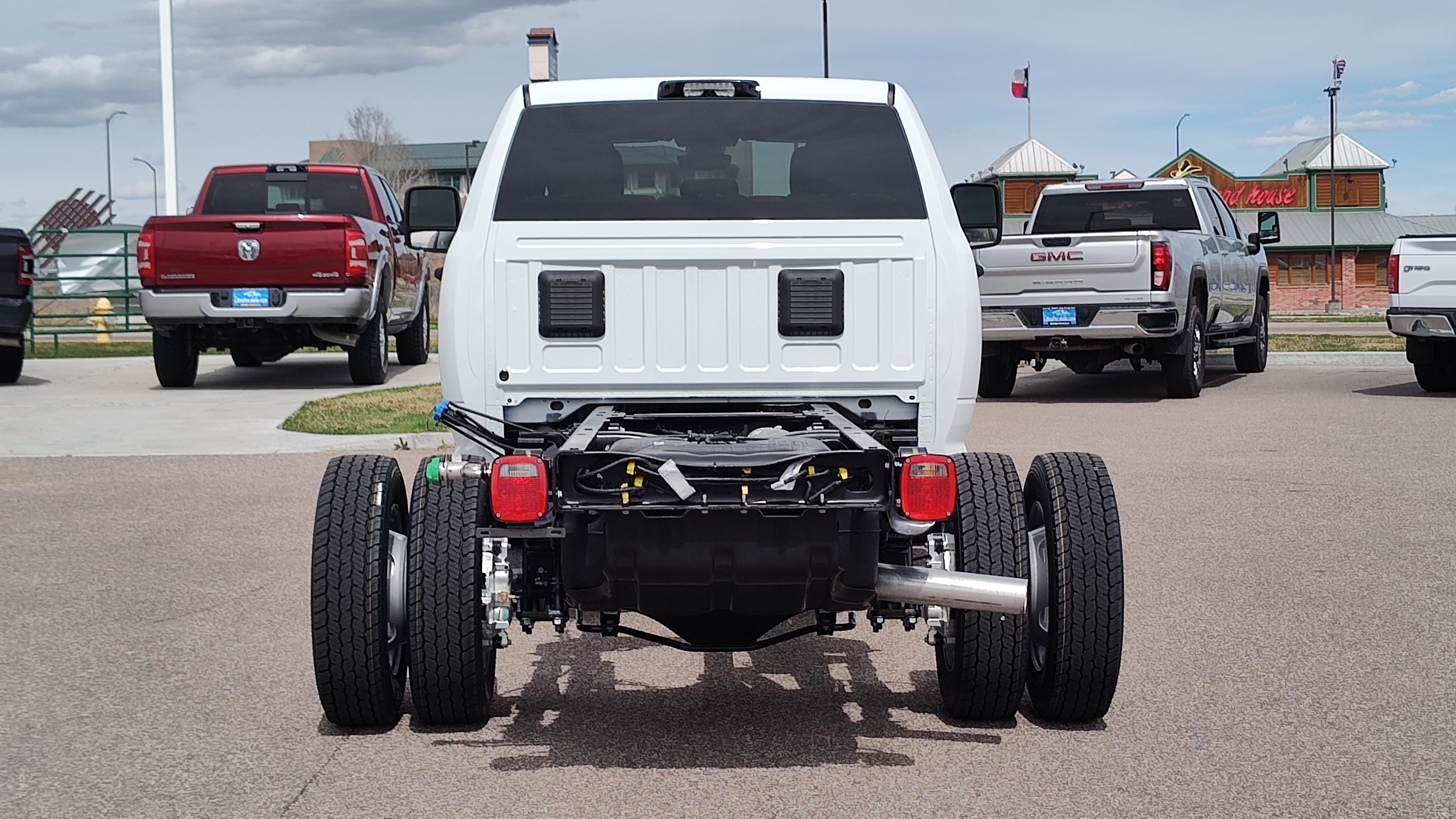 2024 Ram 4500 Chassis Cab SLT 4x4 Crew Cab 60 CA 173.4 WB 5