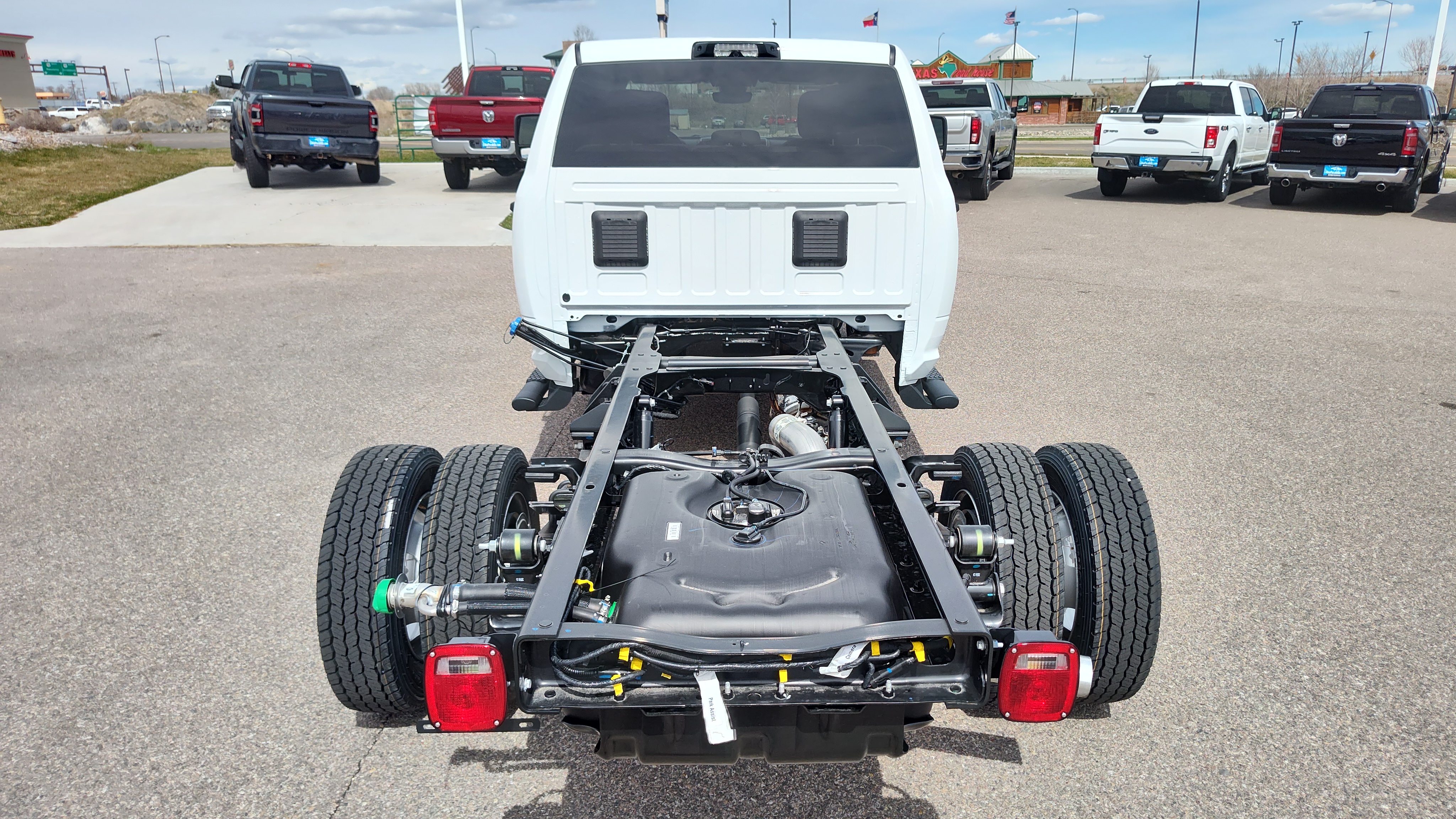 2024 Ram 4500 Chassis Cab SLT 4x4 Crew Cab 60 CA 173.4 WB 19