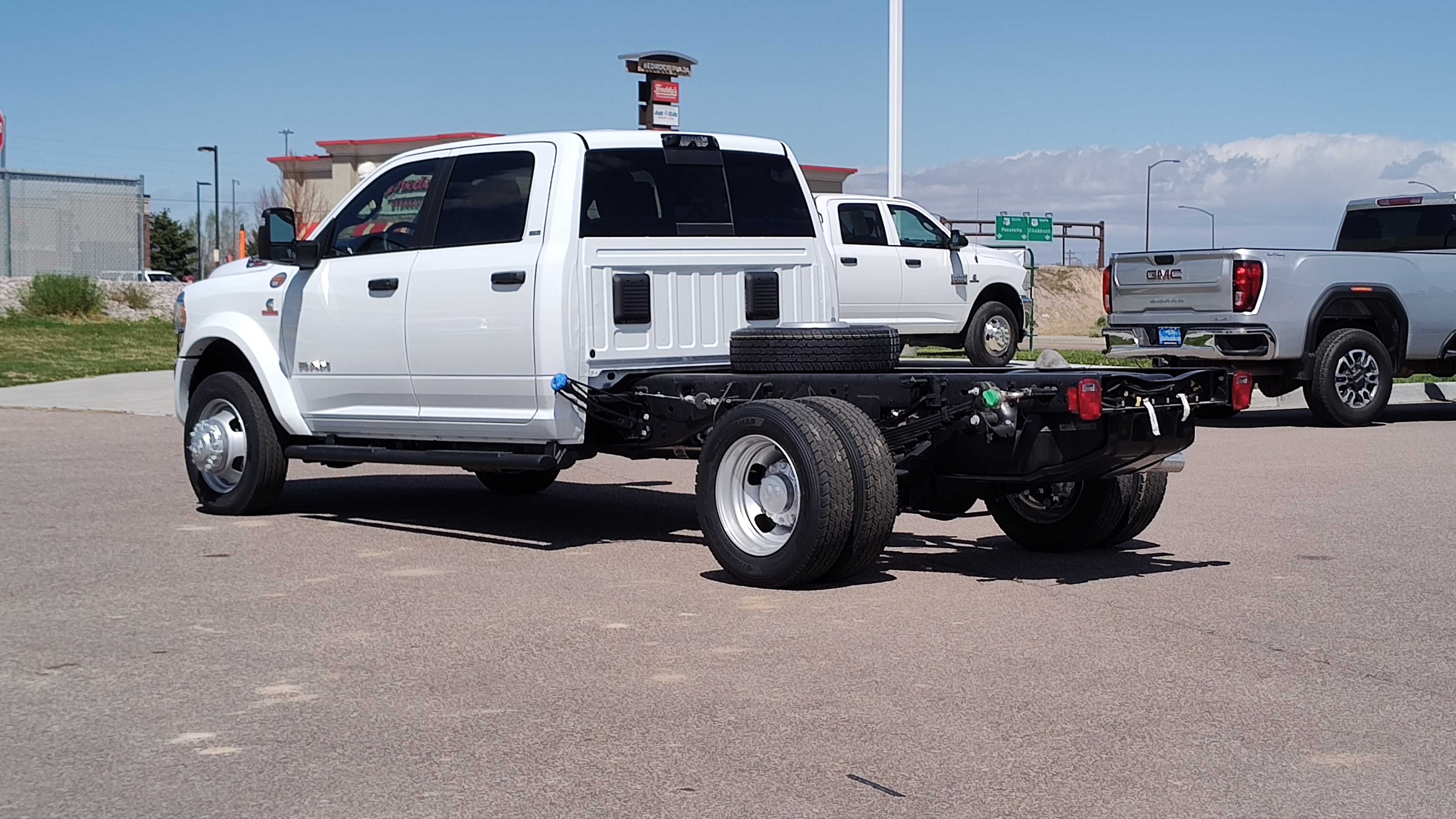 2024 Ram 4500 Chassis Cab SLT 4x4 Crew Cab 60 CA 173.4 WB 4