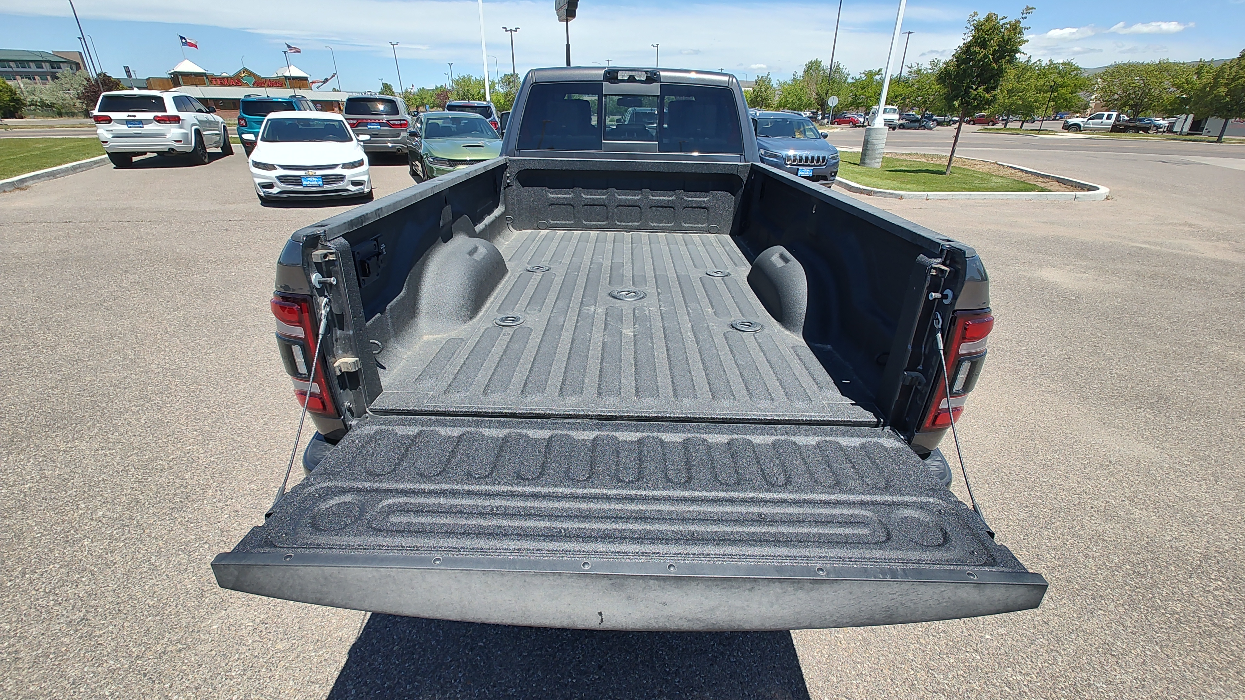 2024 Ram 3500 Laramie 4x4 Crew Cab 8 Box 19