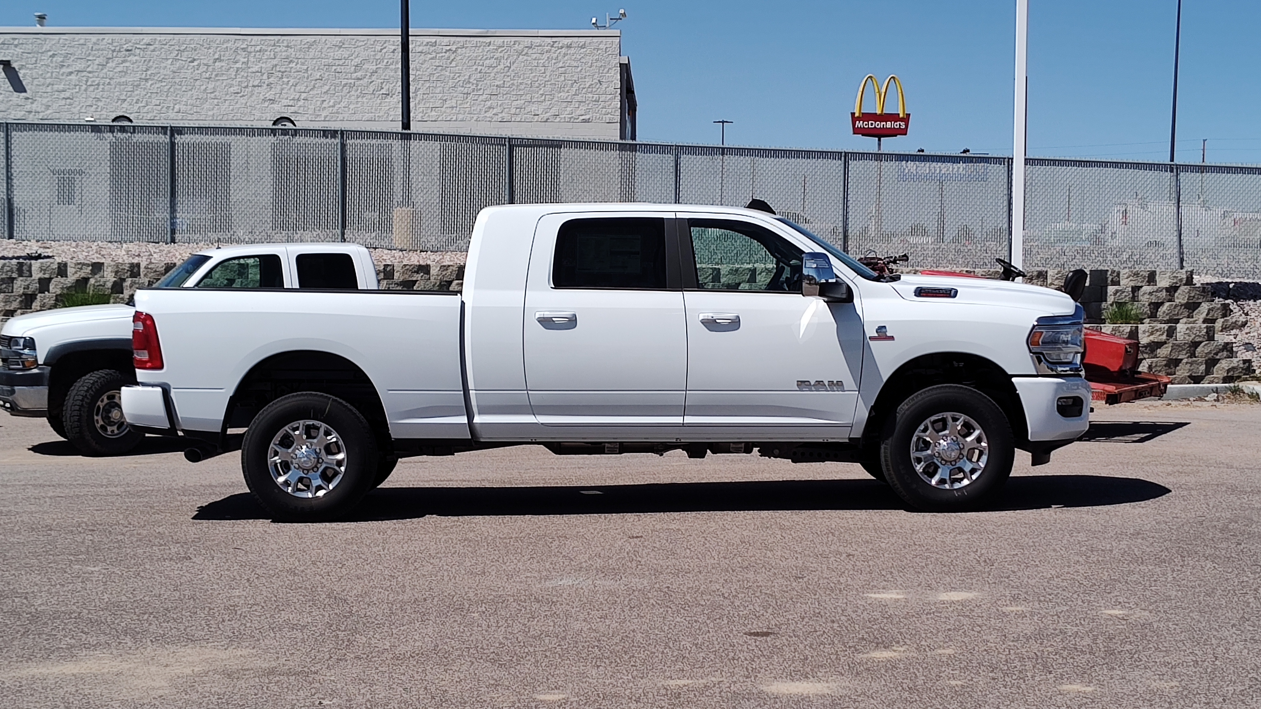 2024 Ram 2500 Laramie 4x4 Mega Cab 64 Box 27