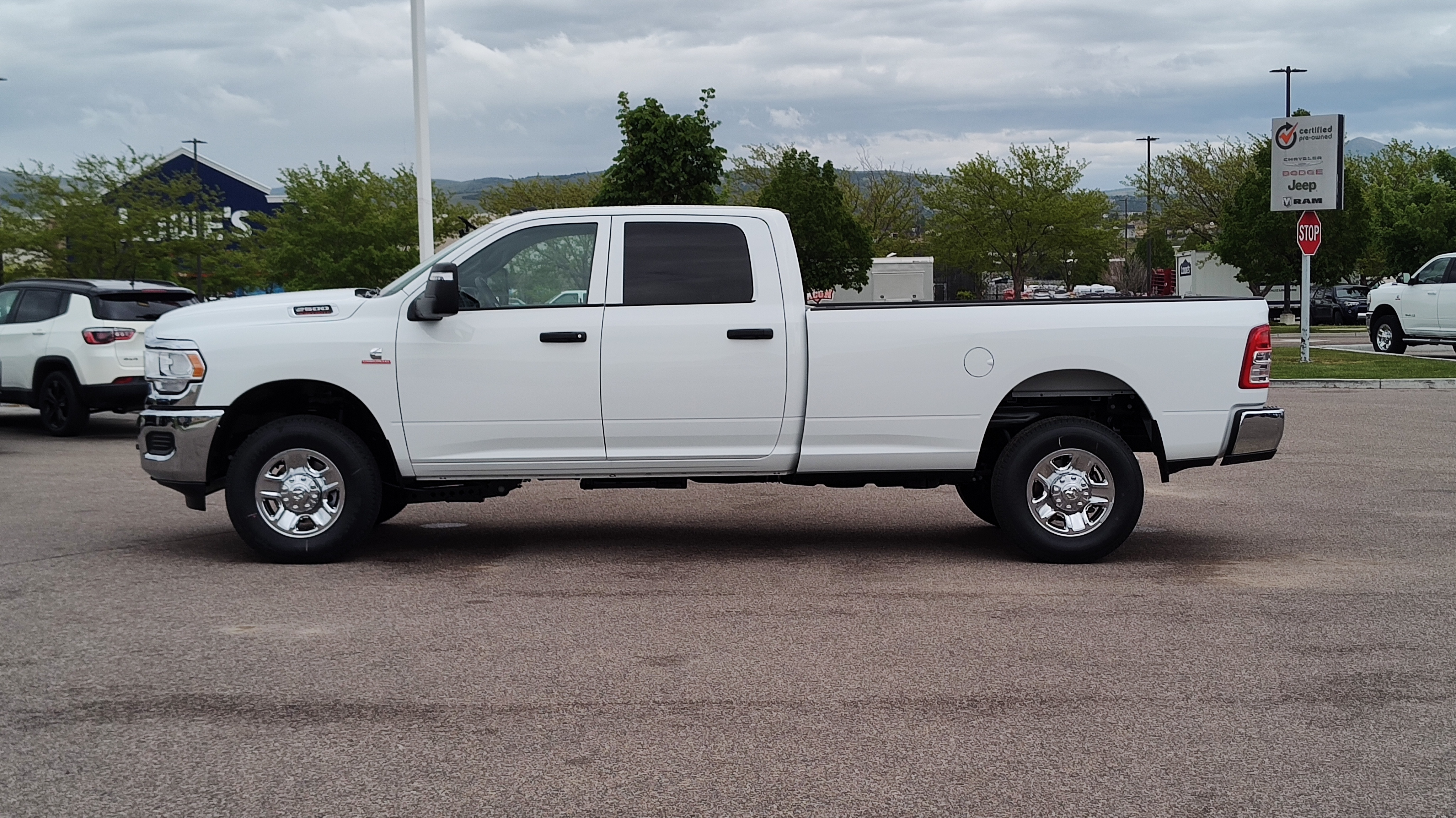 2024 Ram 2500 Tradesman 4x4 Crew Cab 8 Box 3