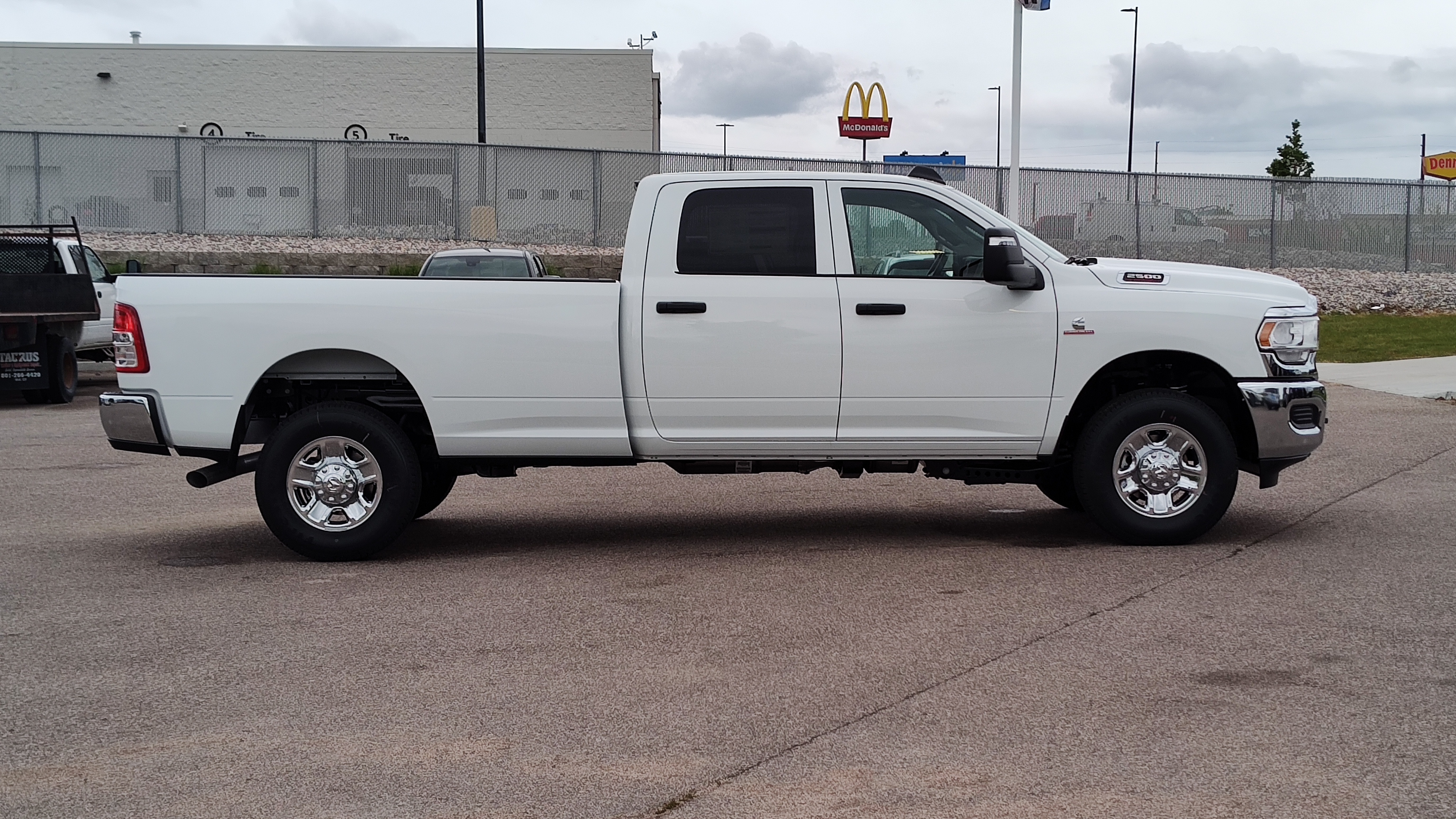 2024 Ram 2500 Tradesman 4x4 Crew Cab 8 Box 25