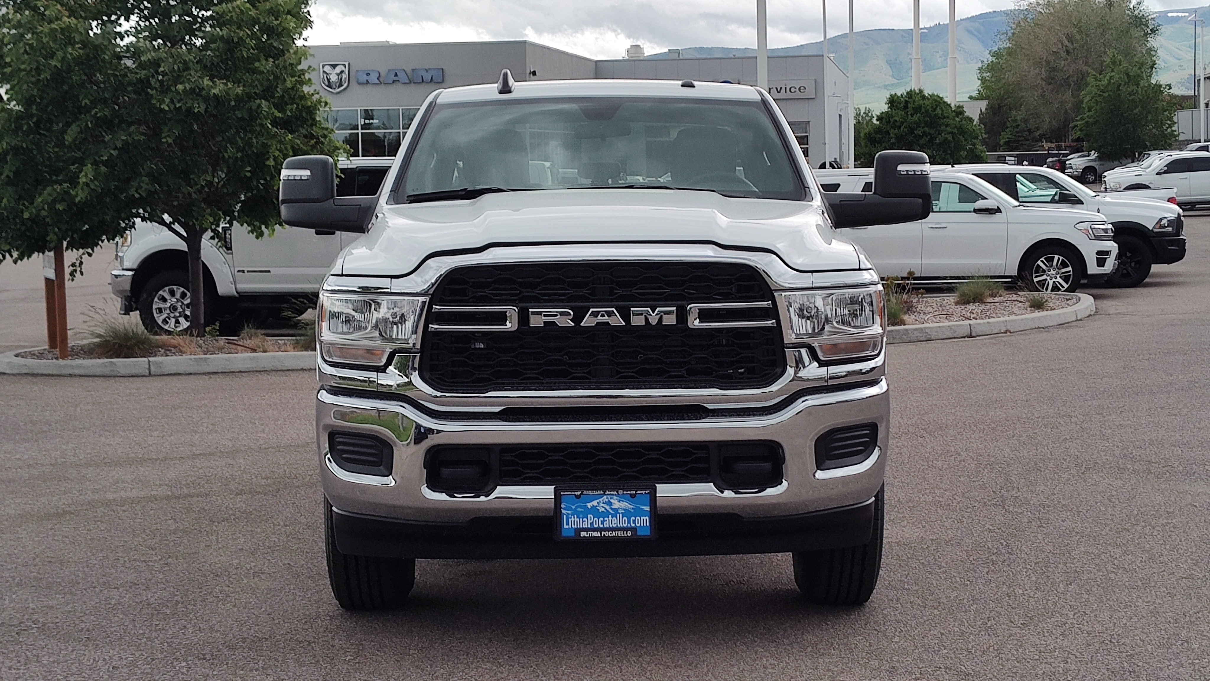 2024 Ram 2500 Tradesman 4x4 Crew Cab 8 Box 6