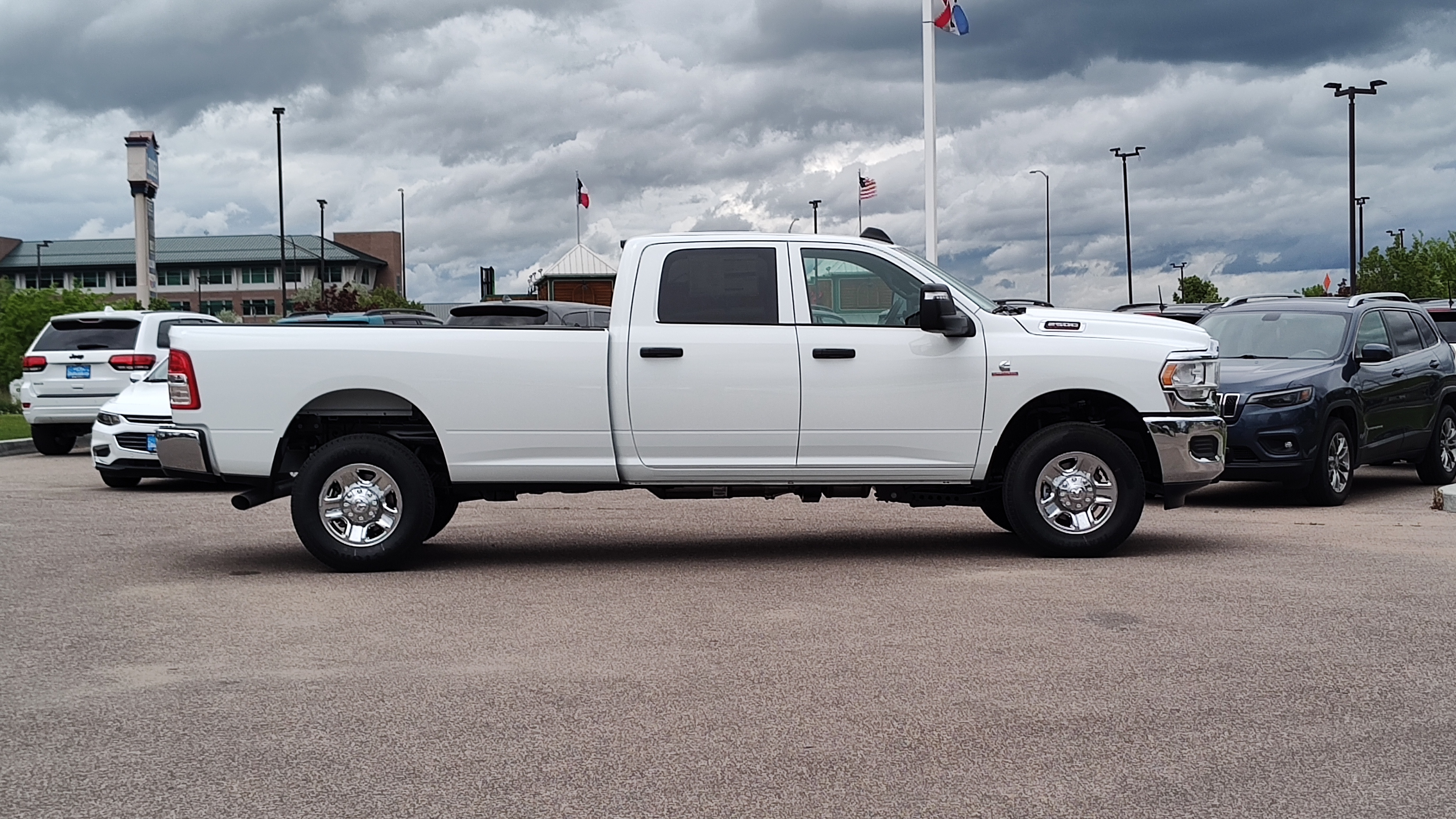 2024 Ram 2500 Tradesman 4x4 Crew Cab 8 Box 25