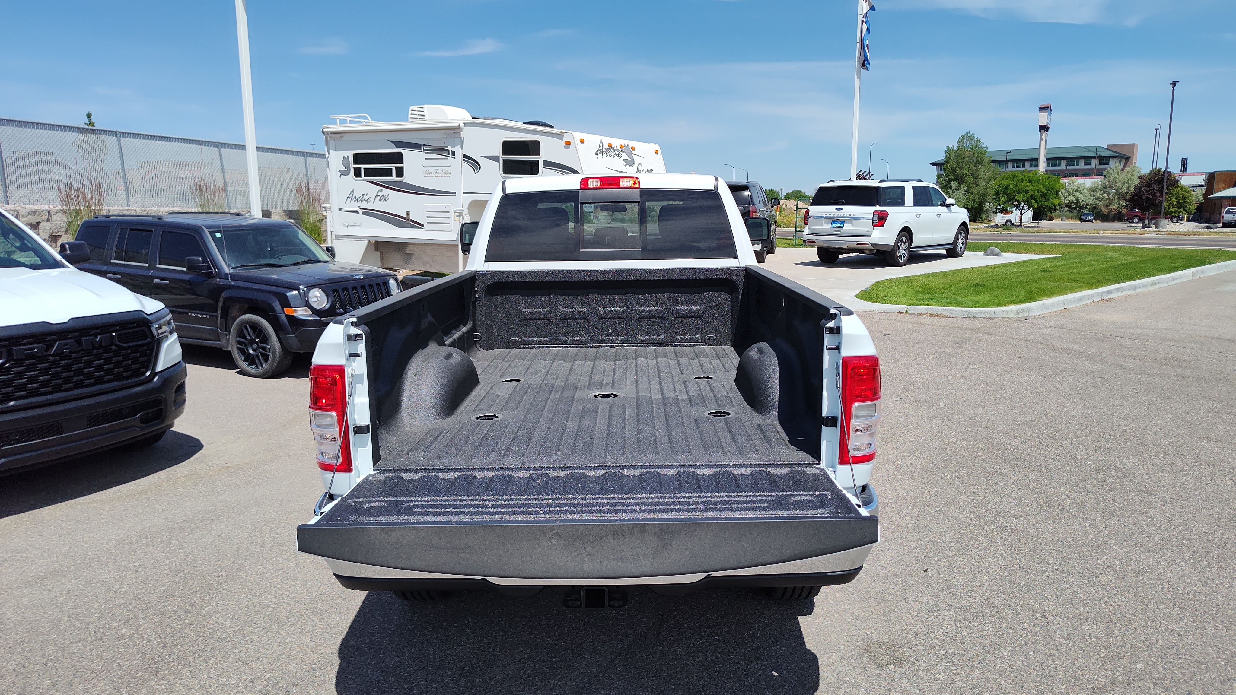 2024 Ram 3500 Tradesman 4x4 Crew Cab 8 Box 19