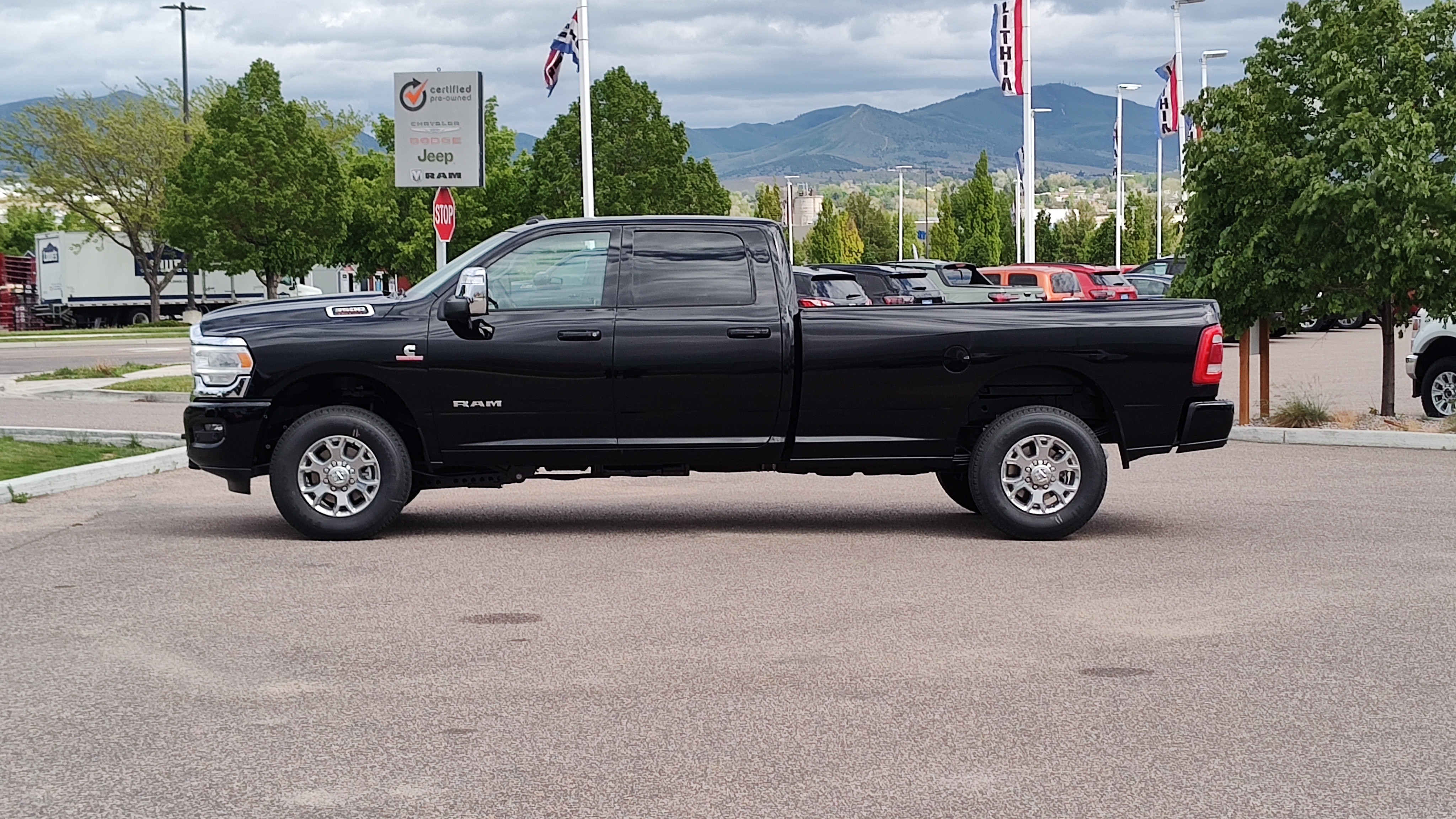 2024 Ram 3500 Laramie 4x4 Crew Cab 8 Box 3